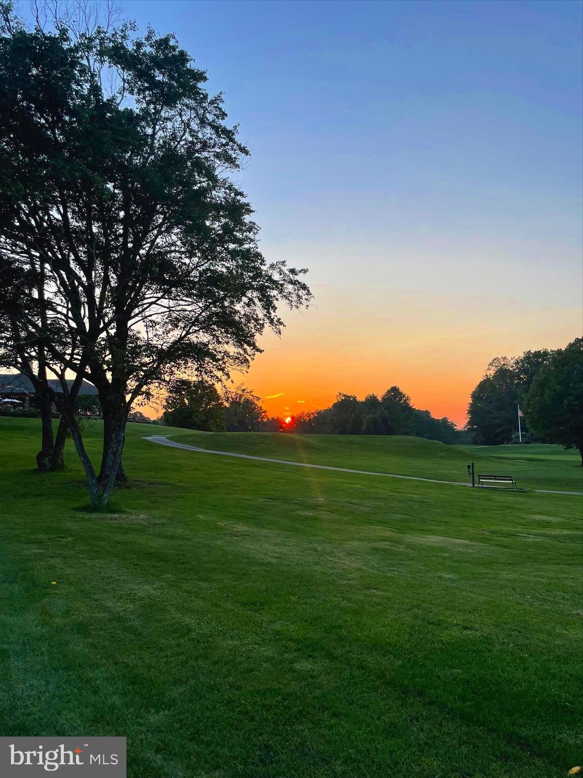 HOBBITS GLEN - Residential