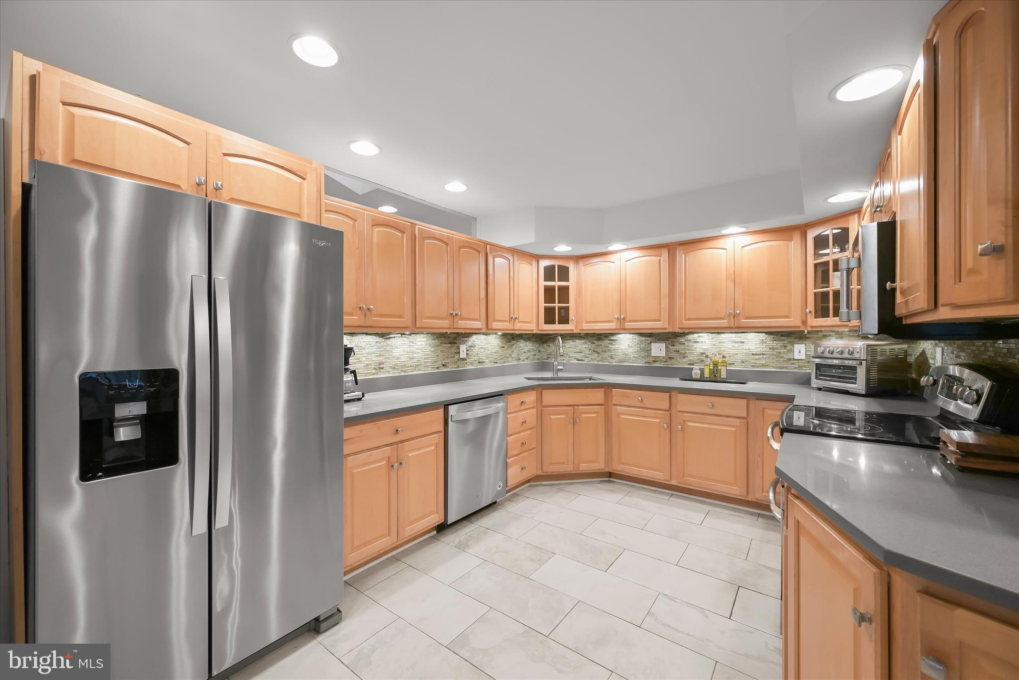 HOBBITS GLEN - Residential