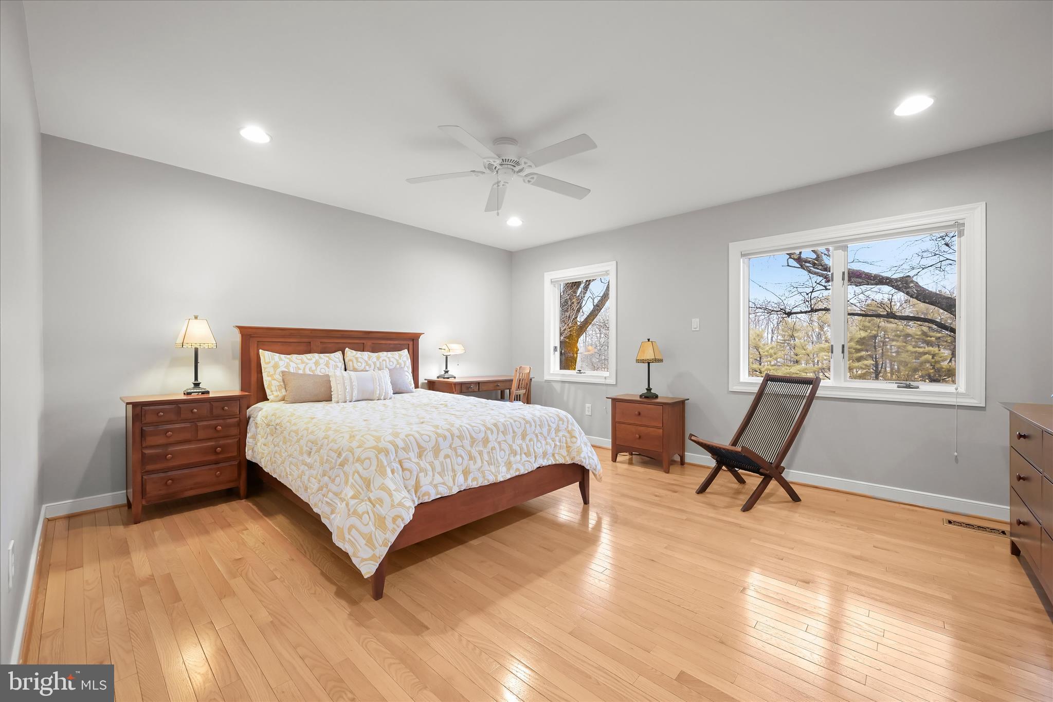 HOBBITS GLEN - Residential