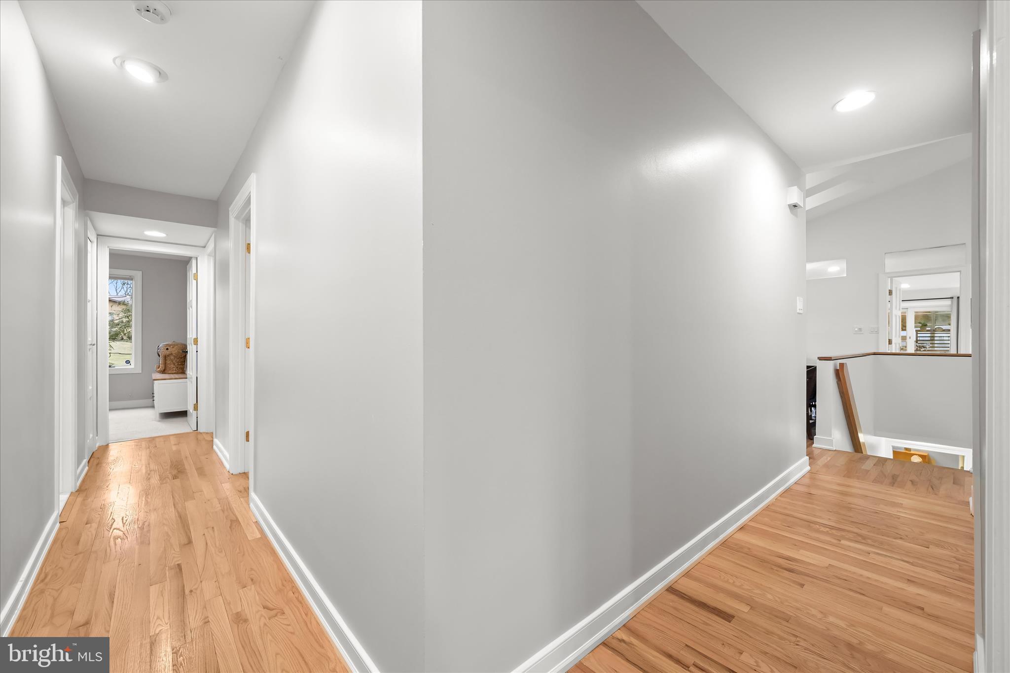 HOBBITS GLEN - Residential