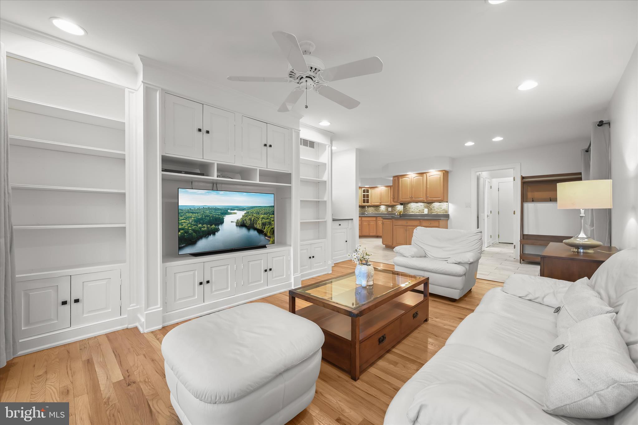 HOBBITS GLEN - Residential