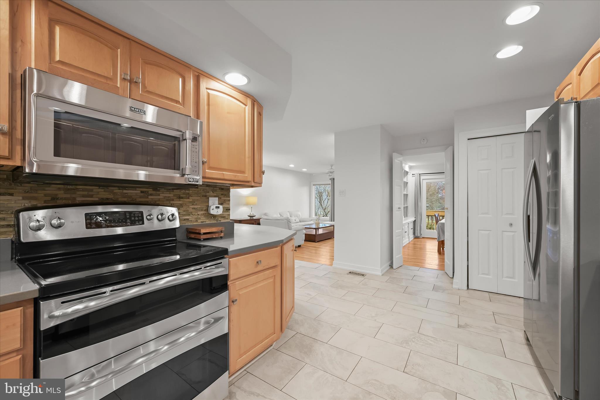 HOBBITS GLEN - Residential