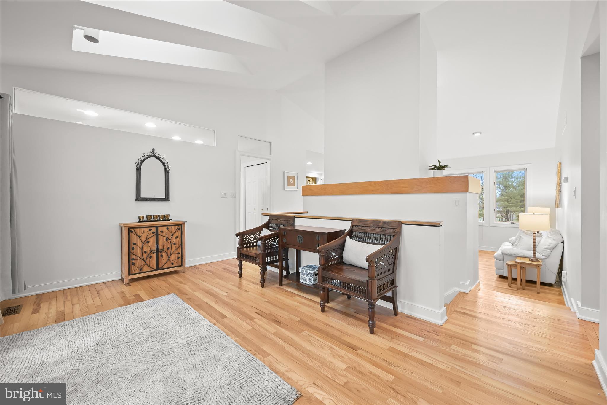 HOBBITS GLEN - Residential