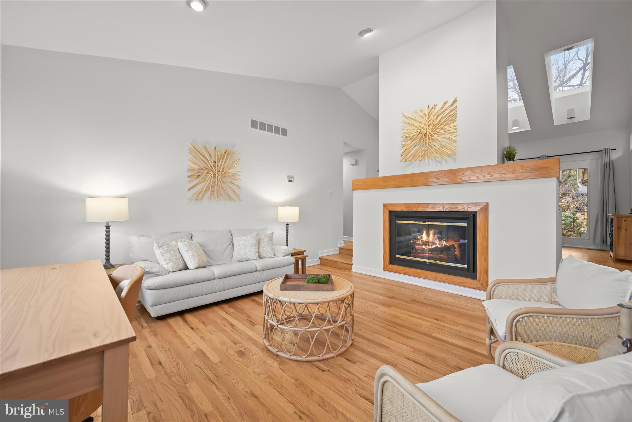 HOBBITS GLEN - Residential