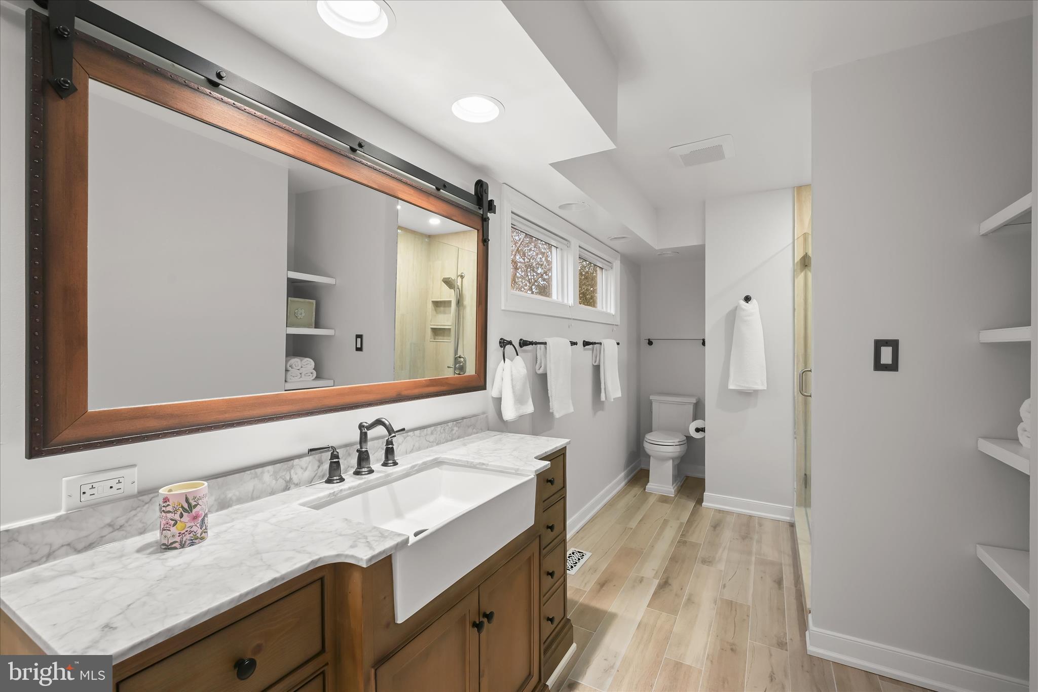 HOBBITS GLEN - Residential