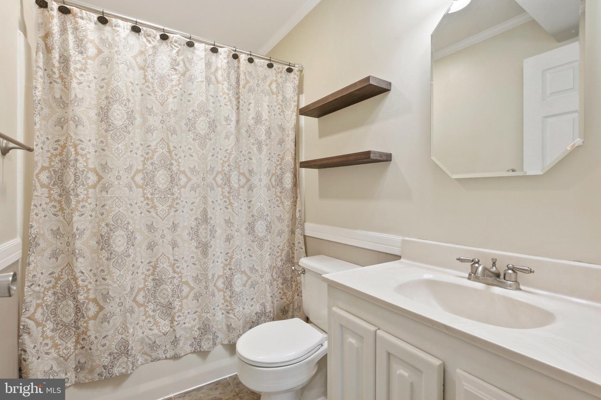 TARTAN HILL - Residential