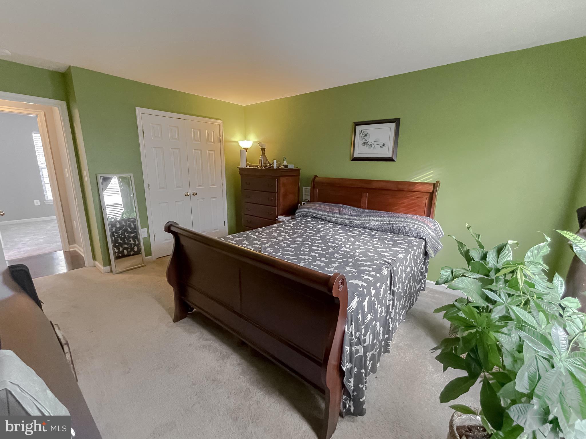 WESTBURY WEST - Residential