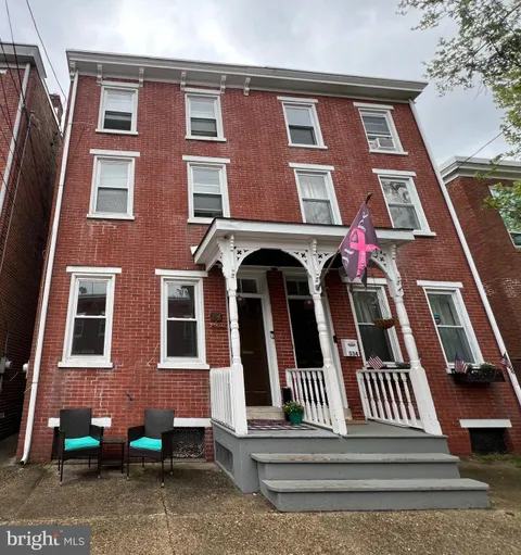336 Barclay Street Unit A, Burlington, NJ MLS: NJBL2086600