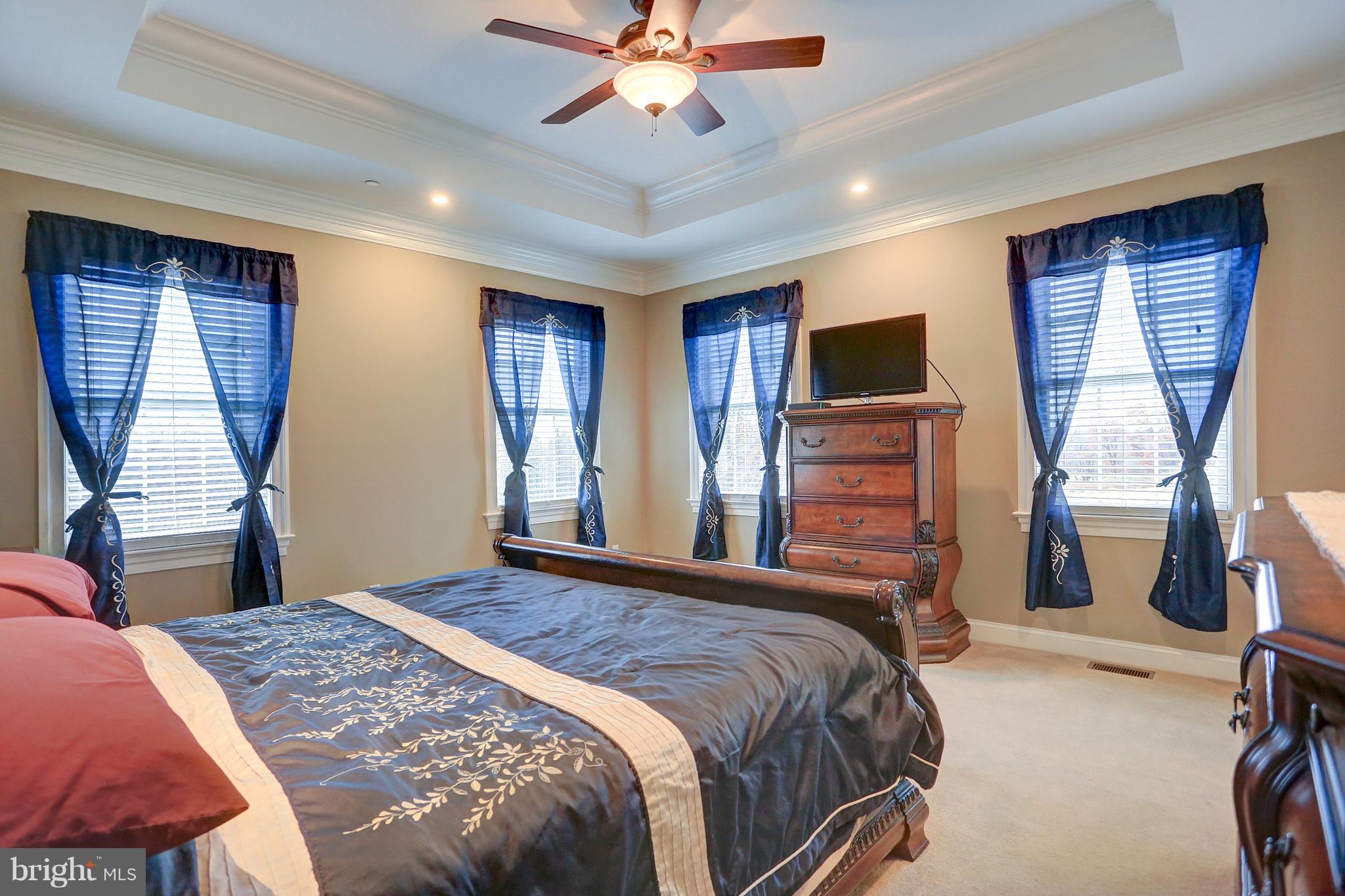 CAROLINES CROSSING - Residential