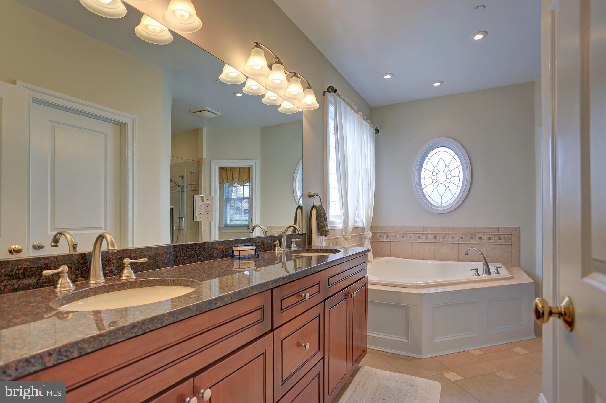 CAROLINES CROSSING - Residential