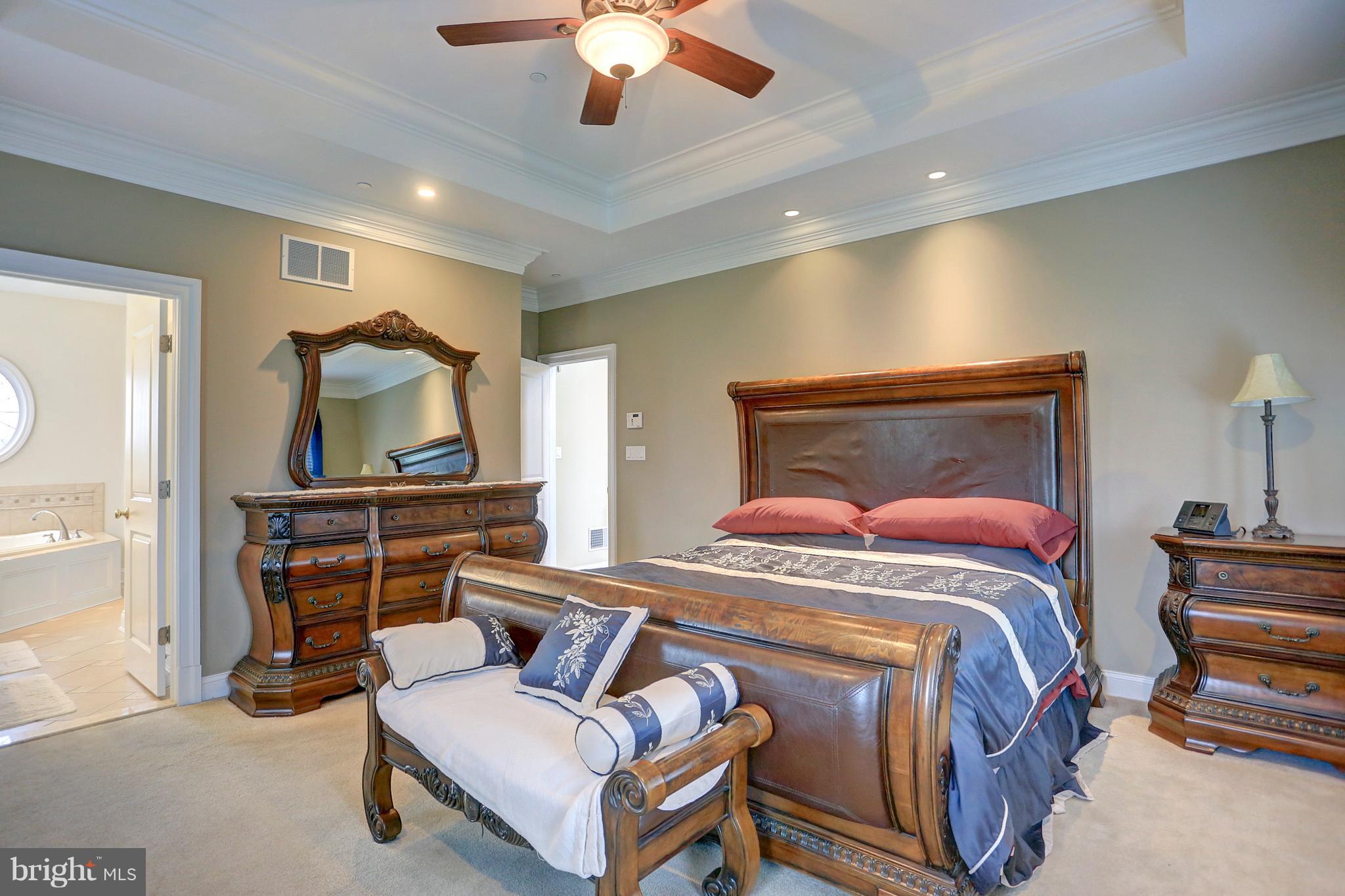 CAROLINES CROSSING - Residential