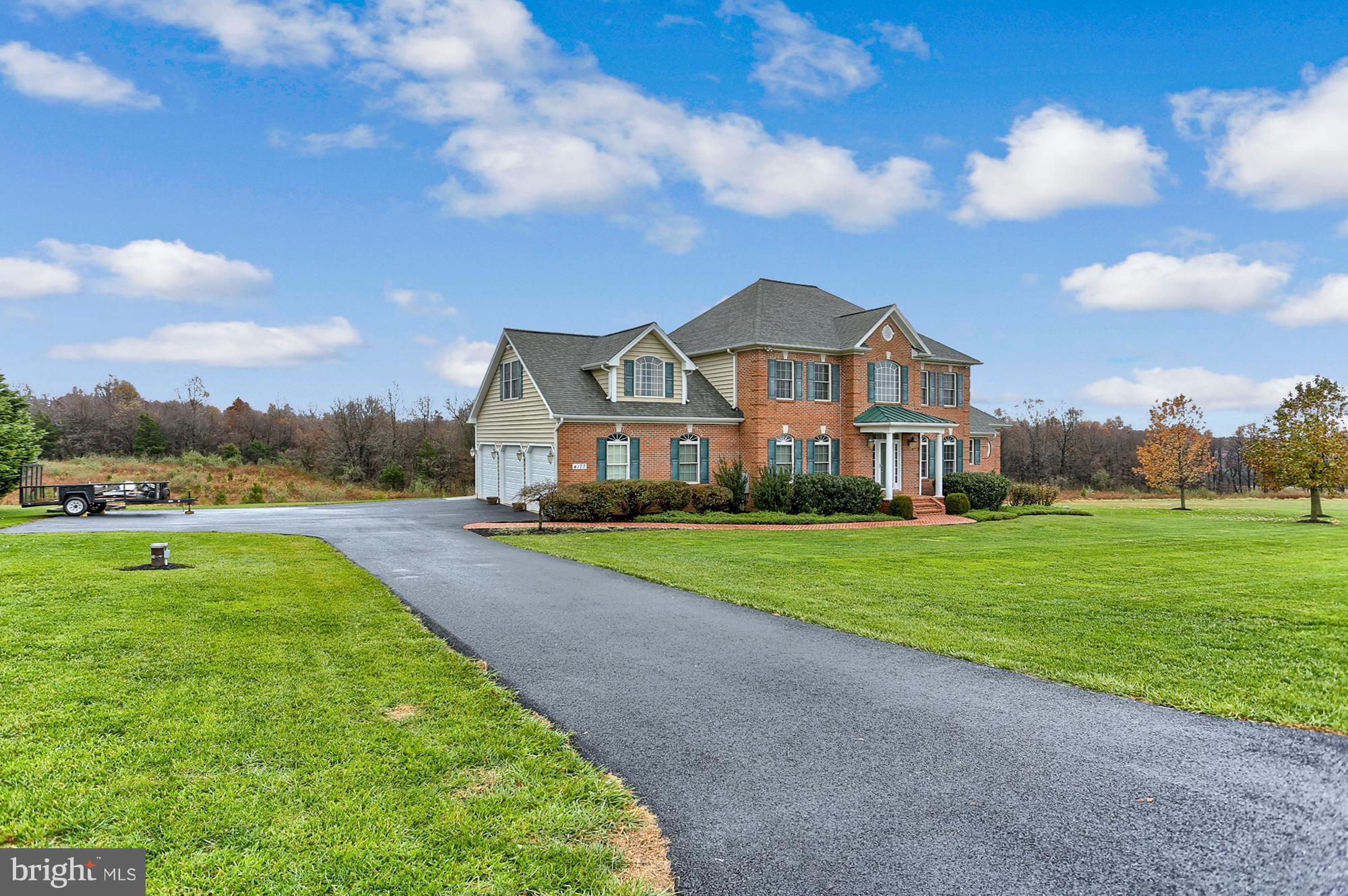 CAROLINES CROSSING - Residential