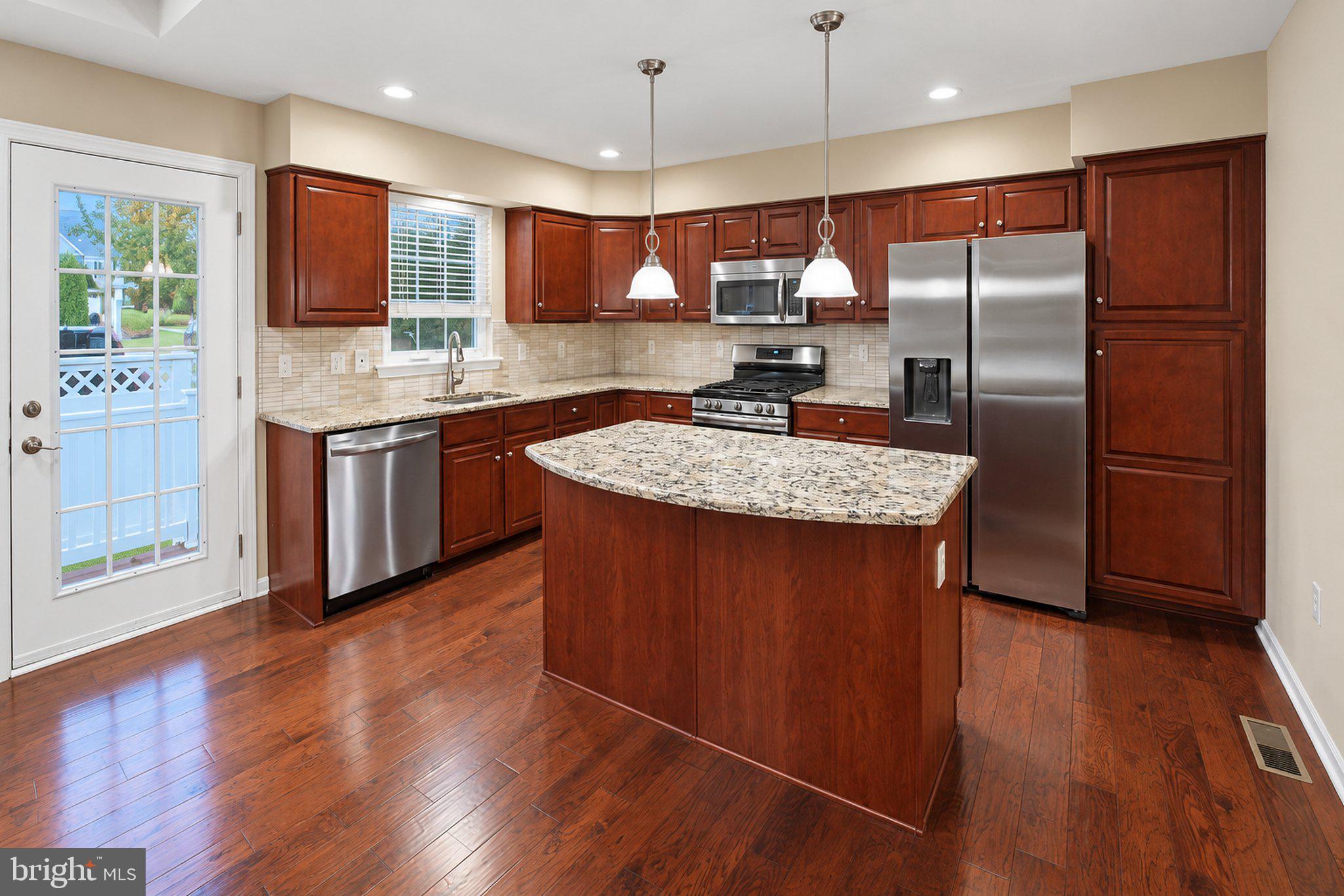 2601 LEXINGTON MEWS
