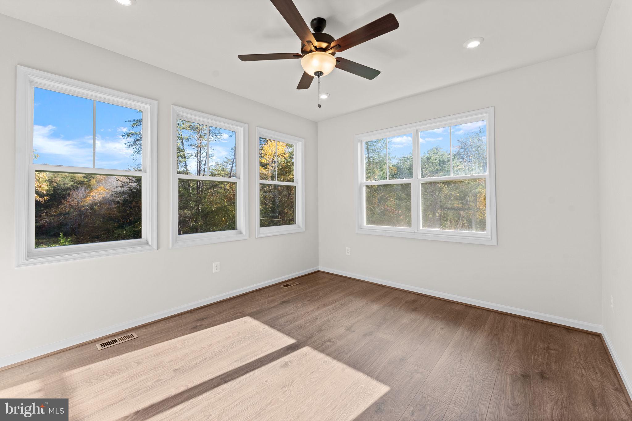 BRADLEY FOREST - Residential