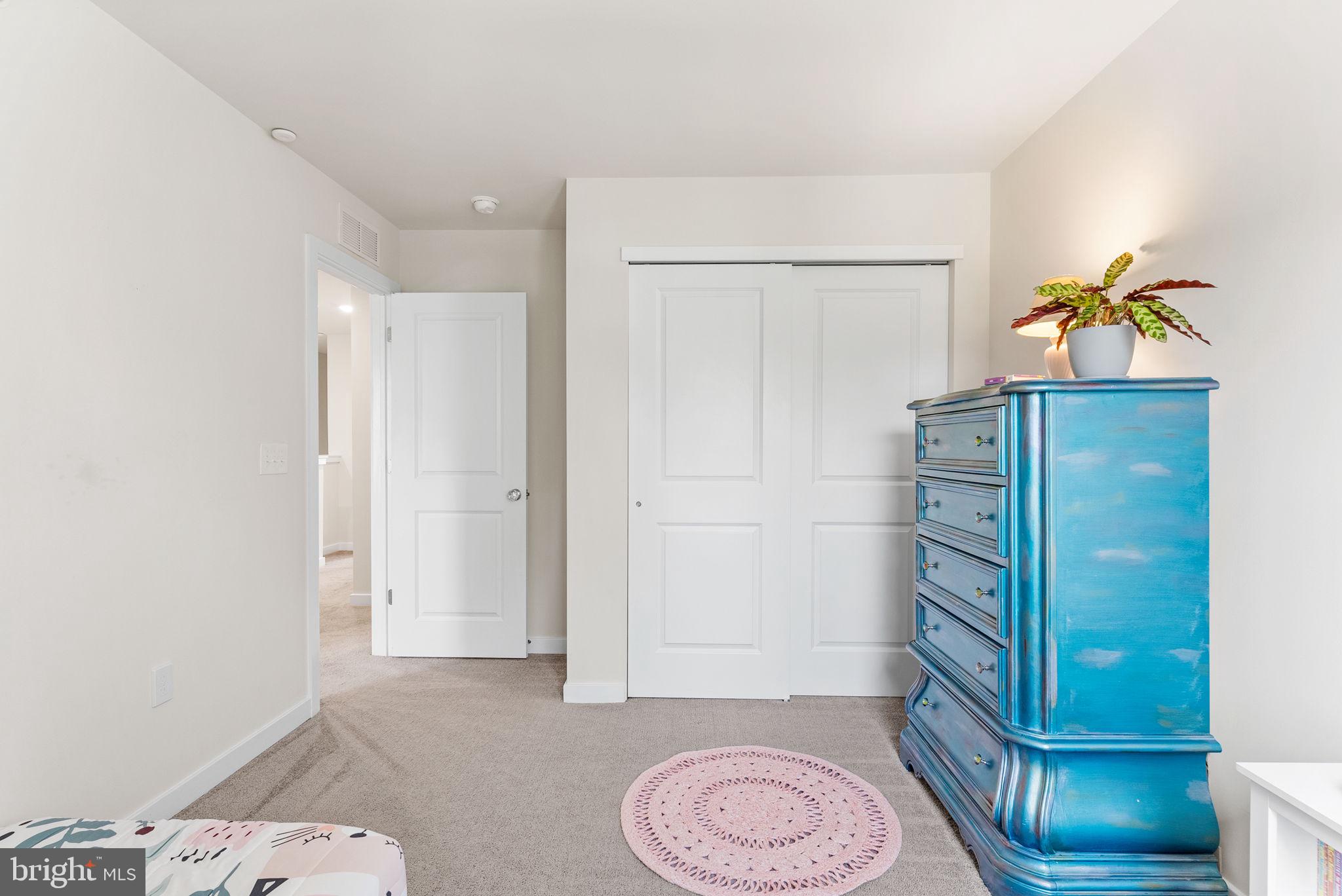 LANTERN RIDGE - Residential