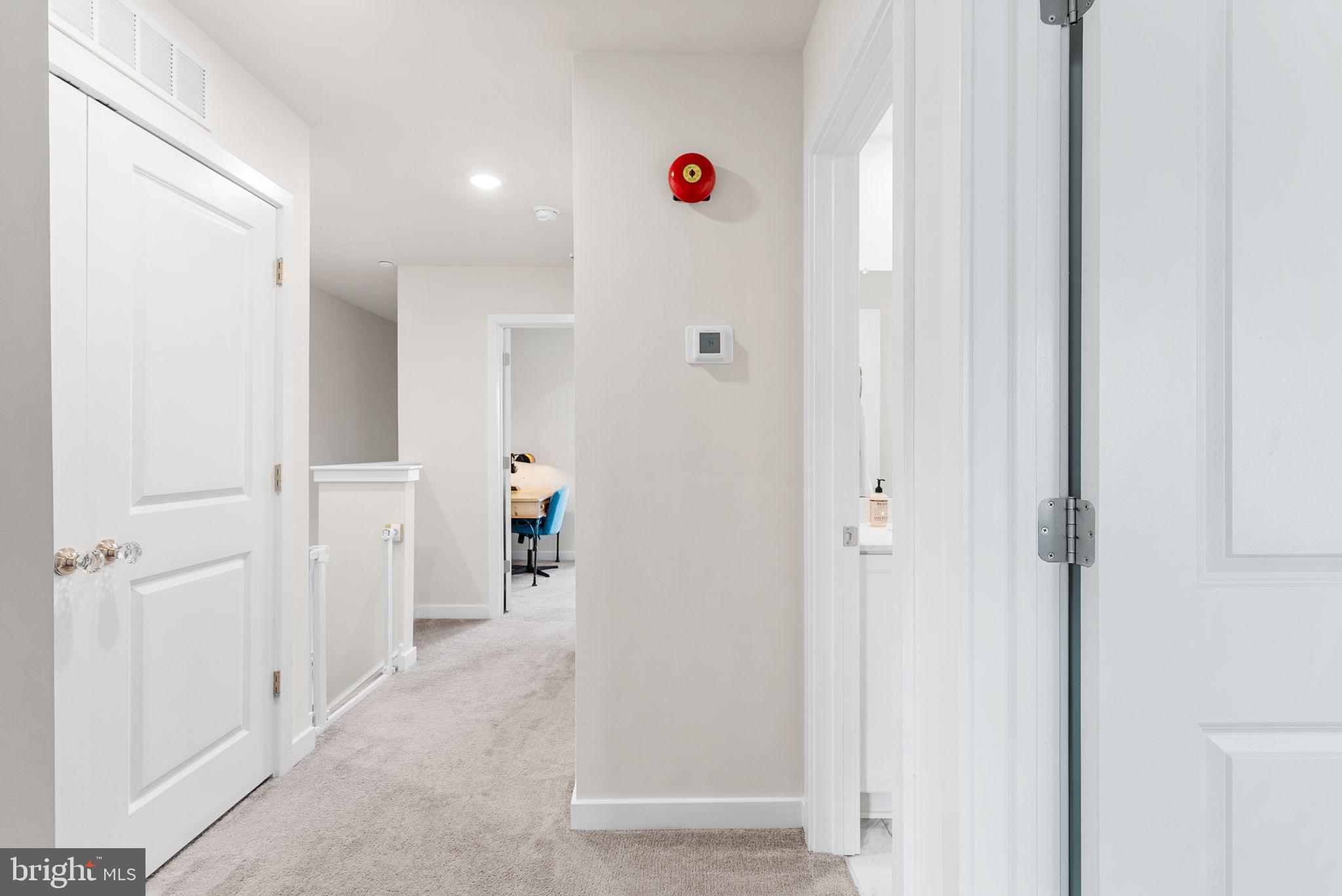 LANTERN RIDGE - Residential