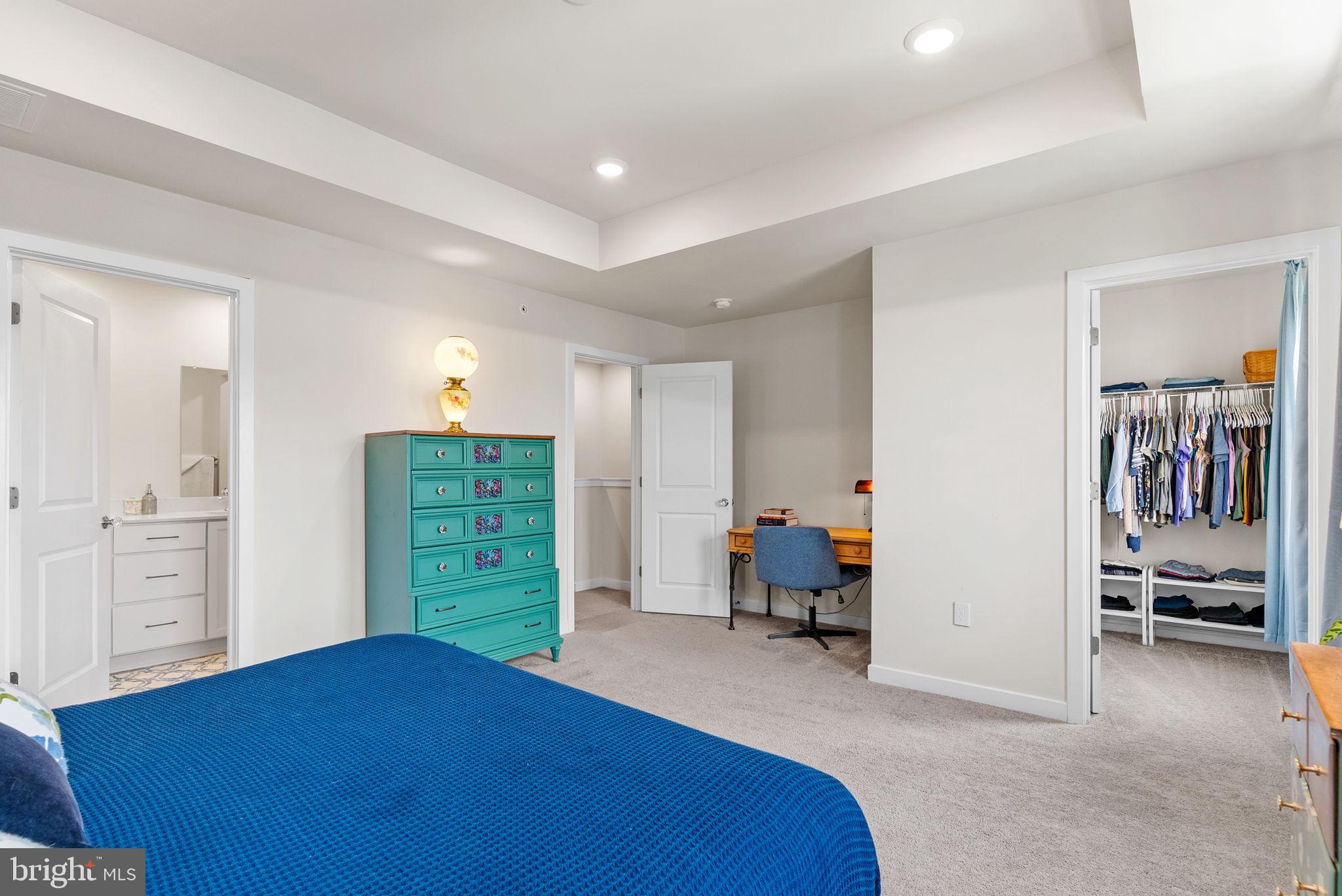 LANTERN RIDGE - Residential