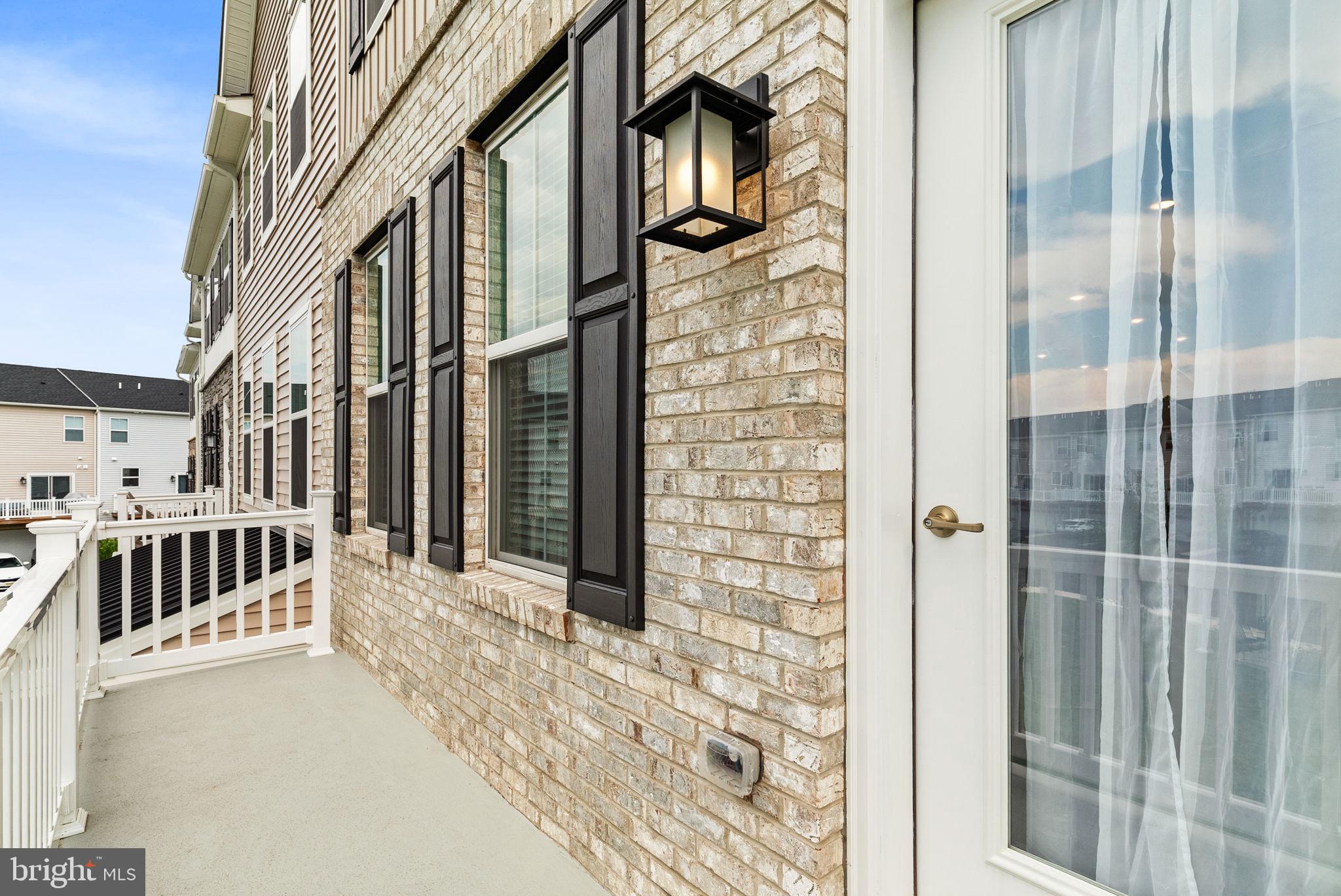 LANTERN RIDGE - Residential