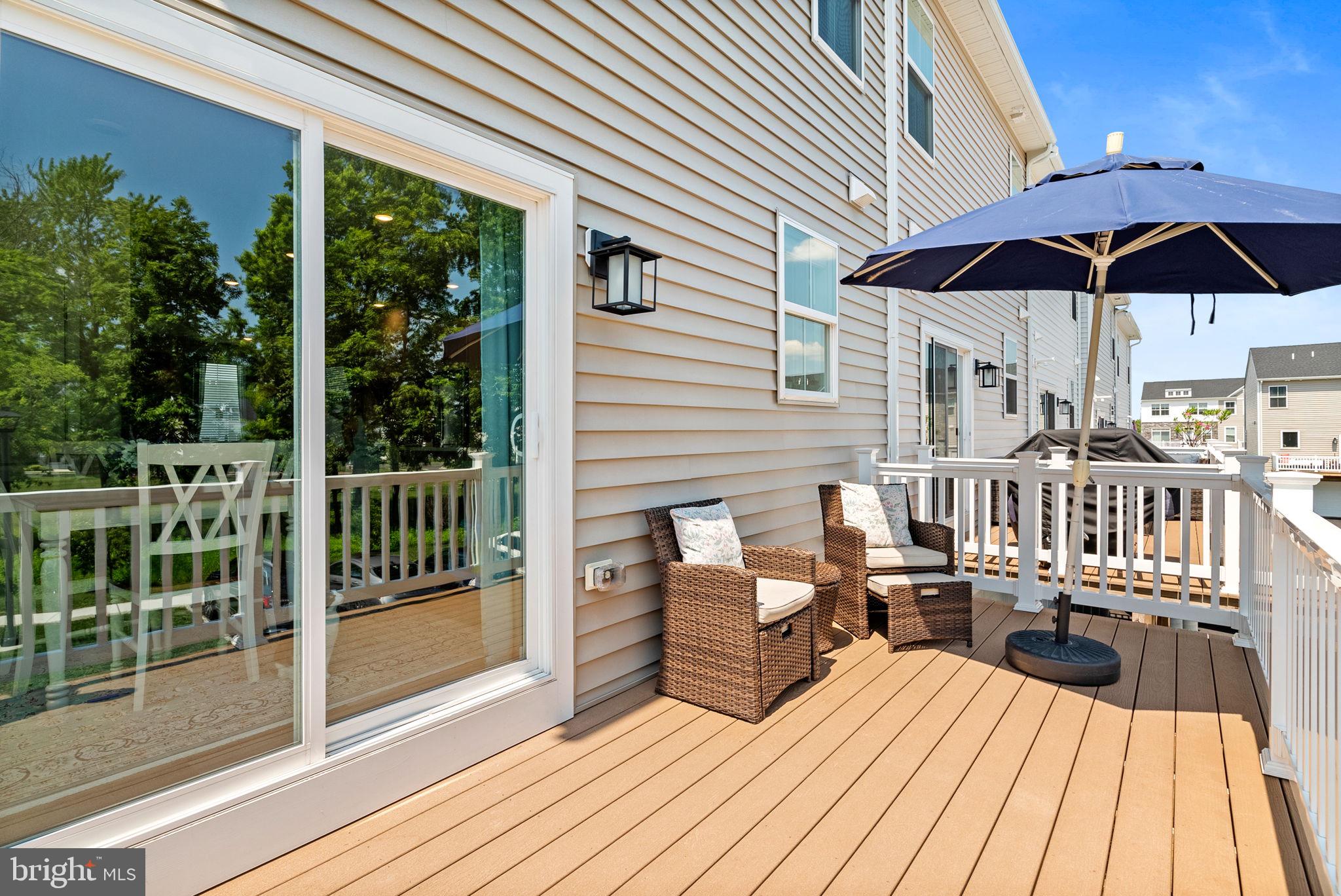 LANTERN RIDGE - Residential