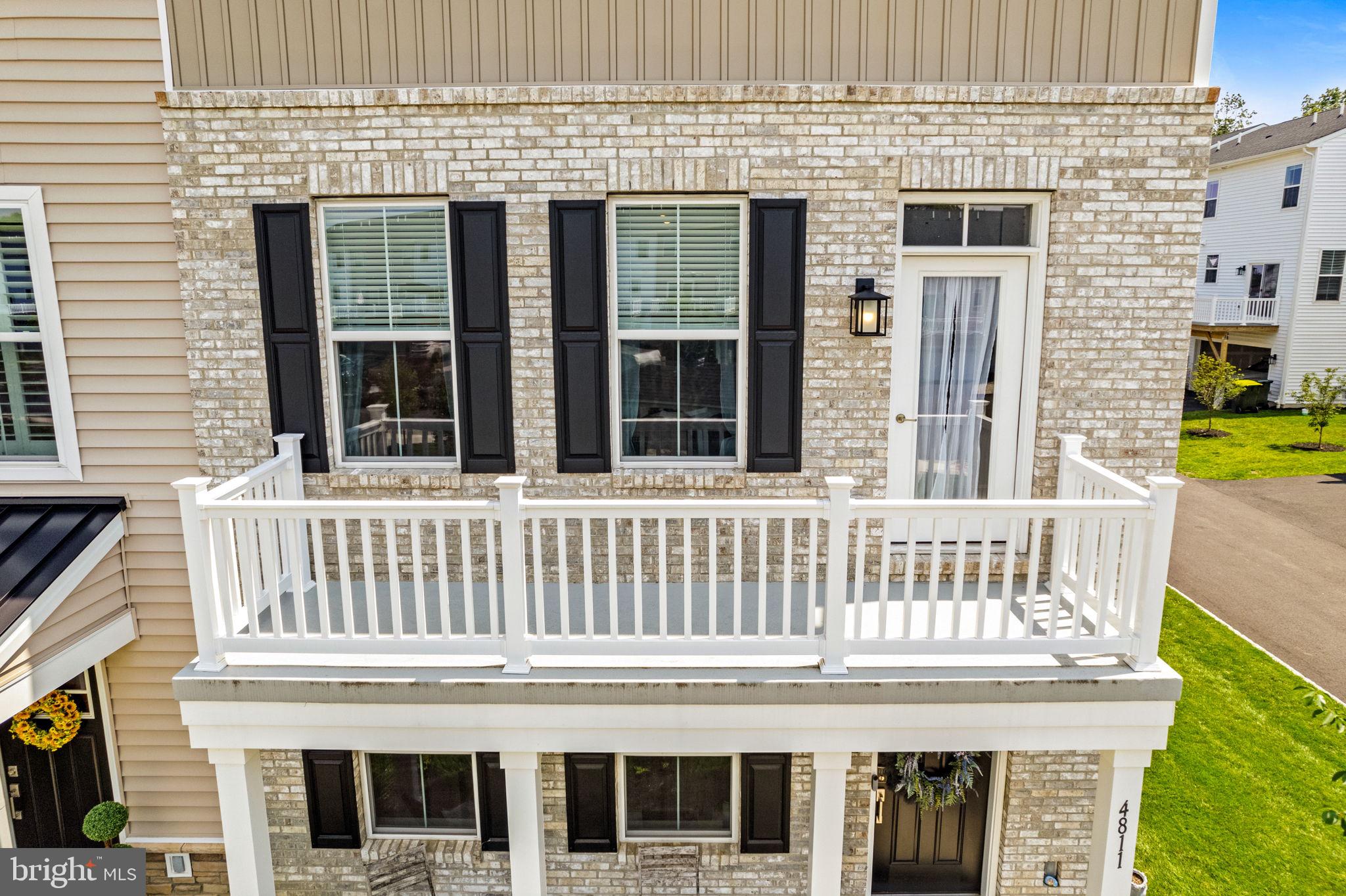 LANTERN RIDGE - Residential