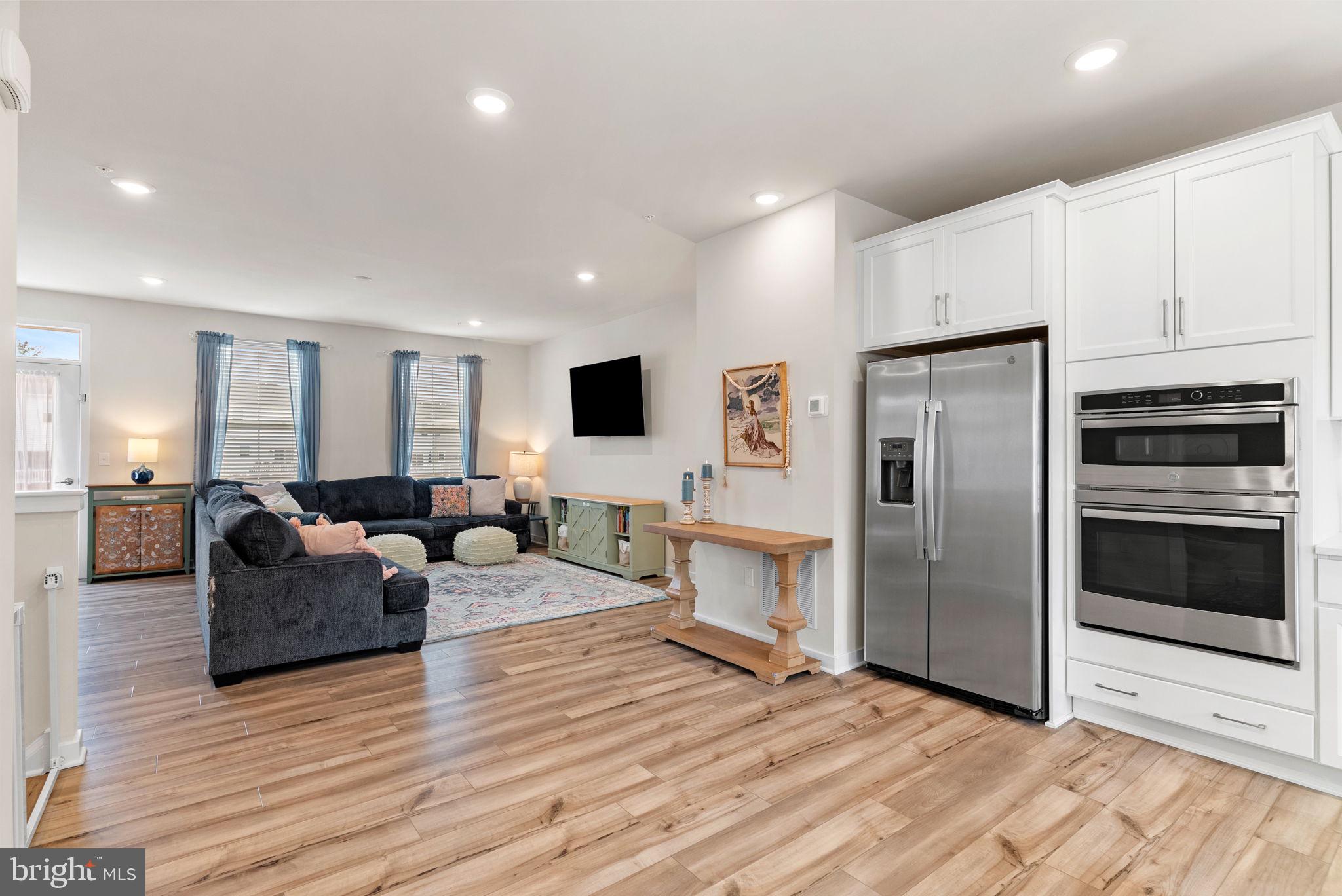 LANTERN RIDGE - Residential