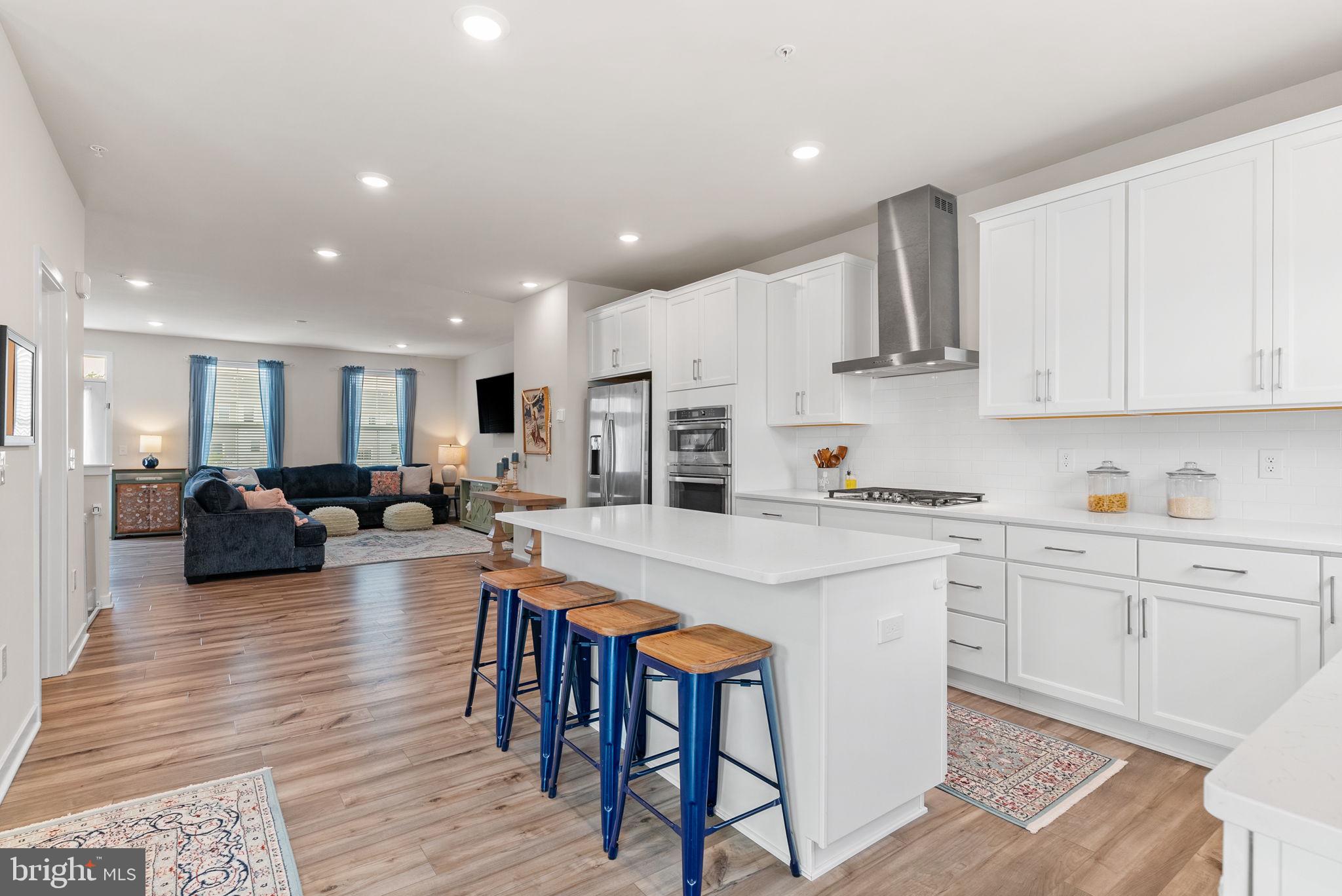 LANTERN RIDGE - Residential