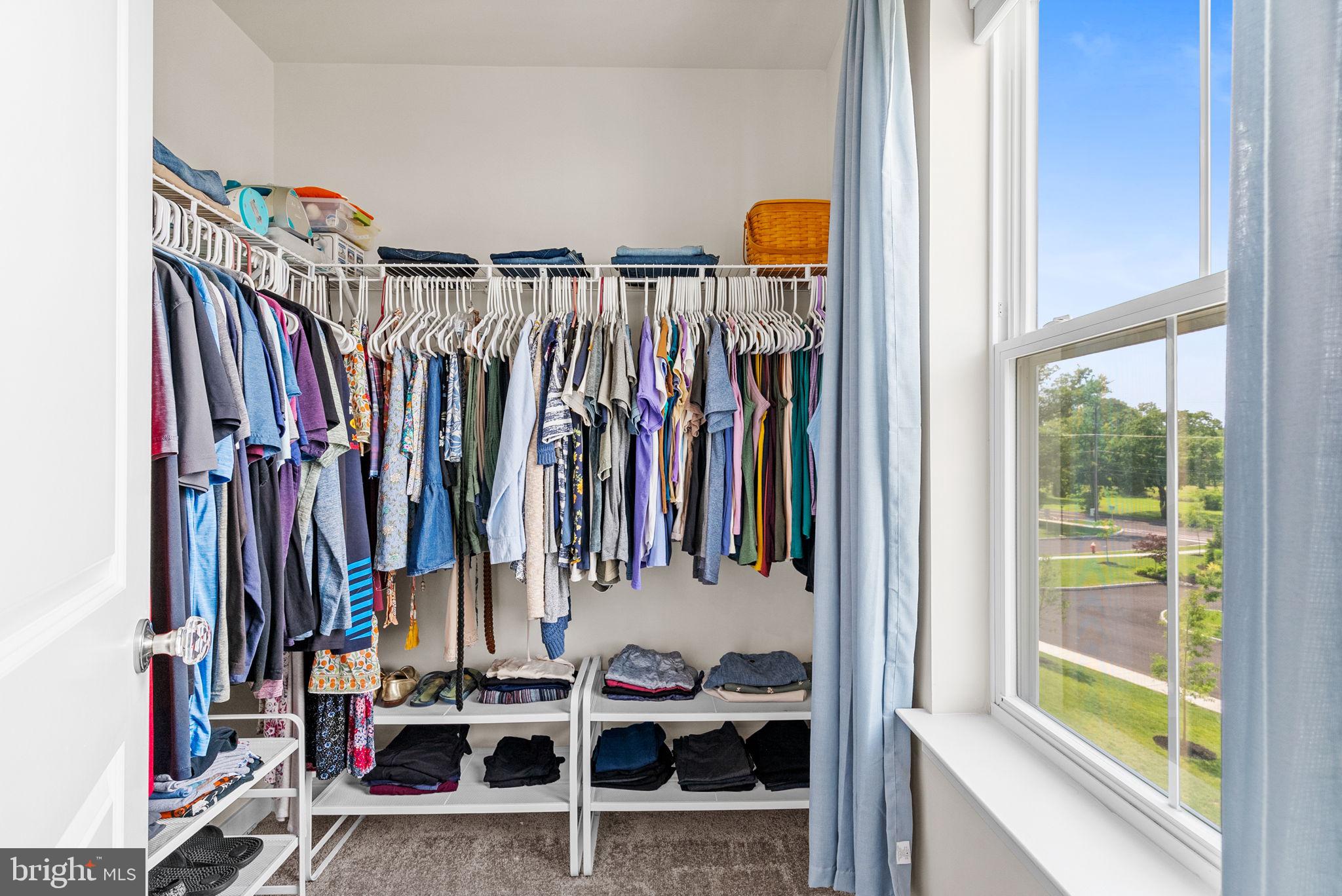 LANTERN RIDGE - Residential