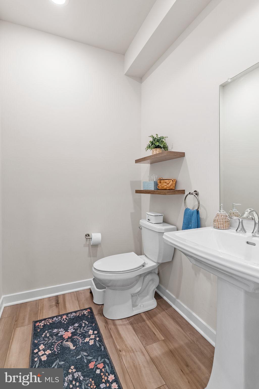 LANTERN RIDGE - Residential