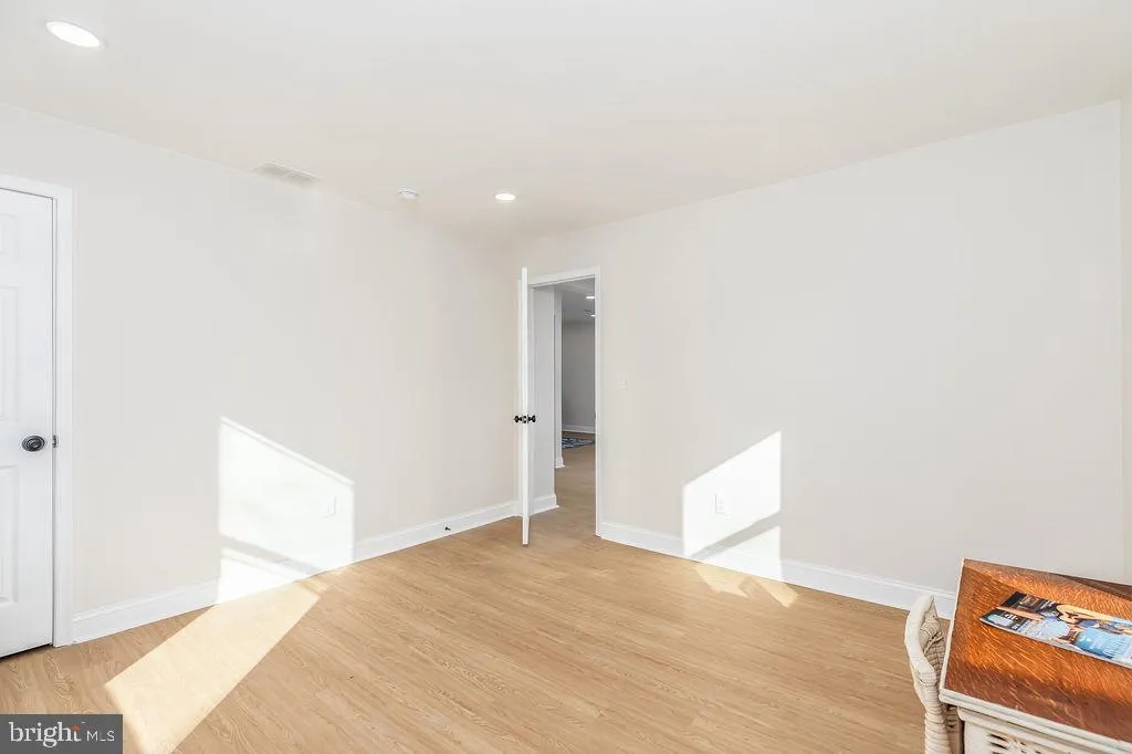 Salisbury, Maryland 21804, United States, 3 Bedrooms Bedrooms, ,2 BathroomsBathrooms,Residential,Contingent,80703