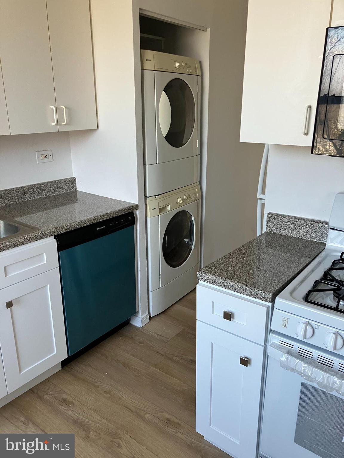 OAK HILL - Residential