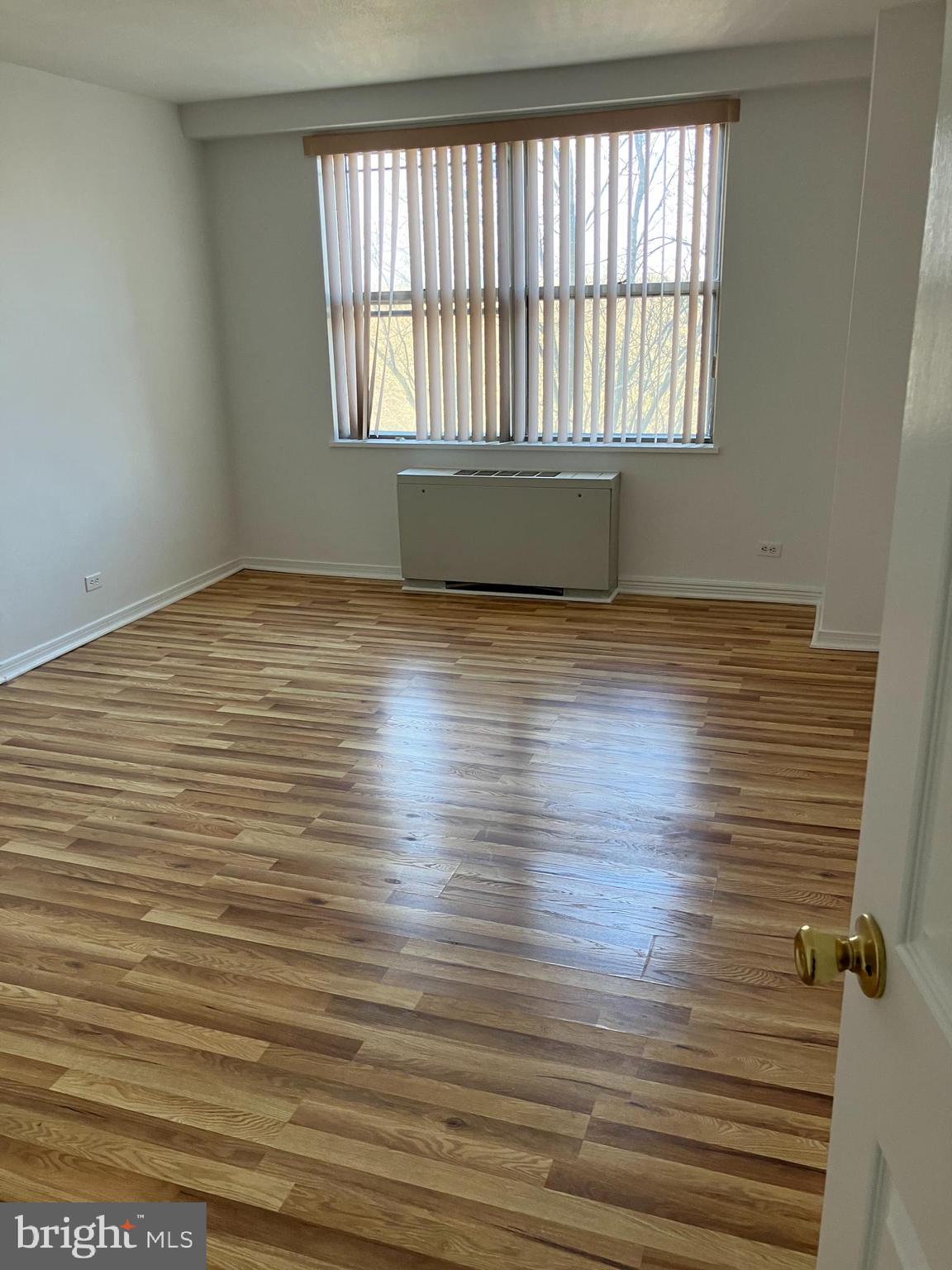 OAK HILL - Residential