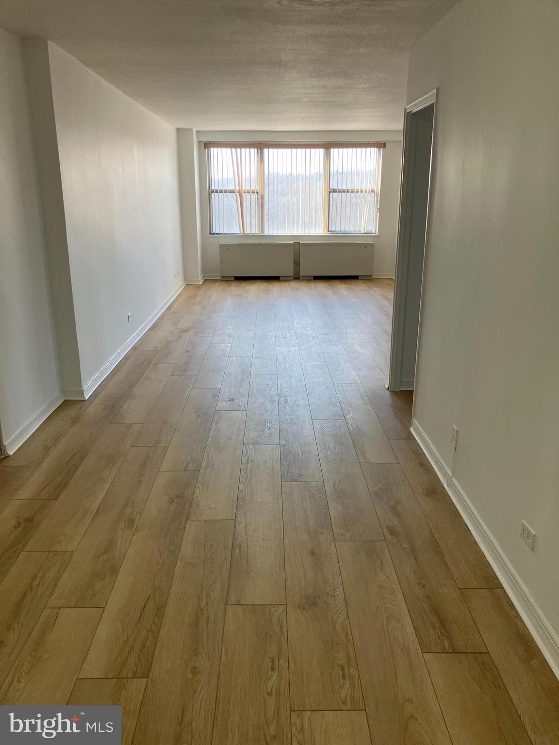 OAK HILL - Residential