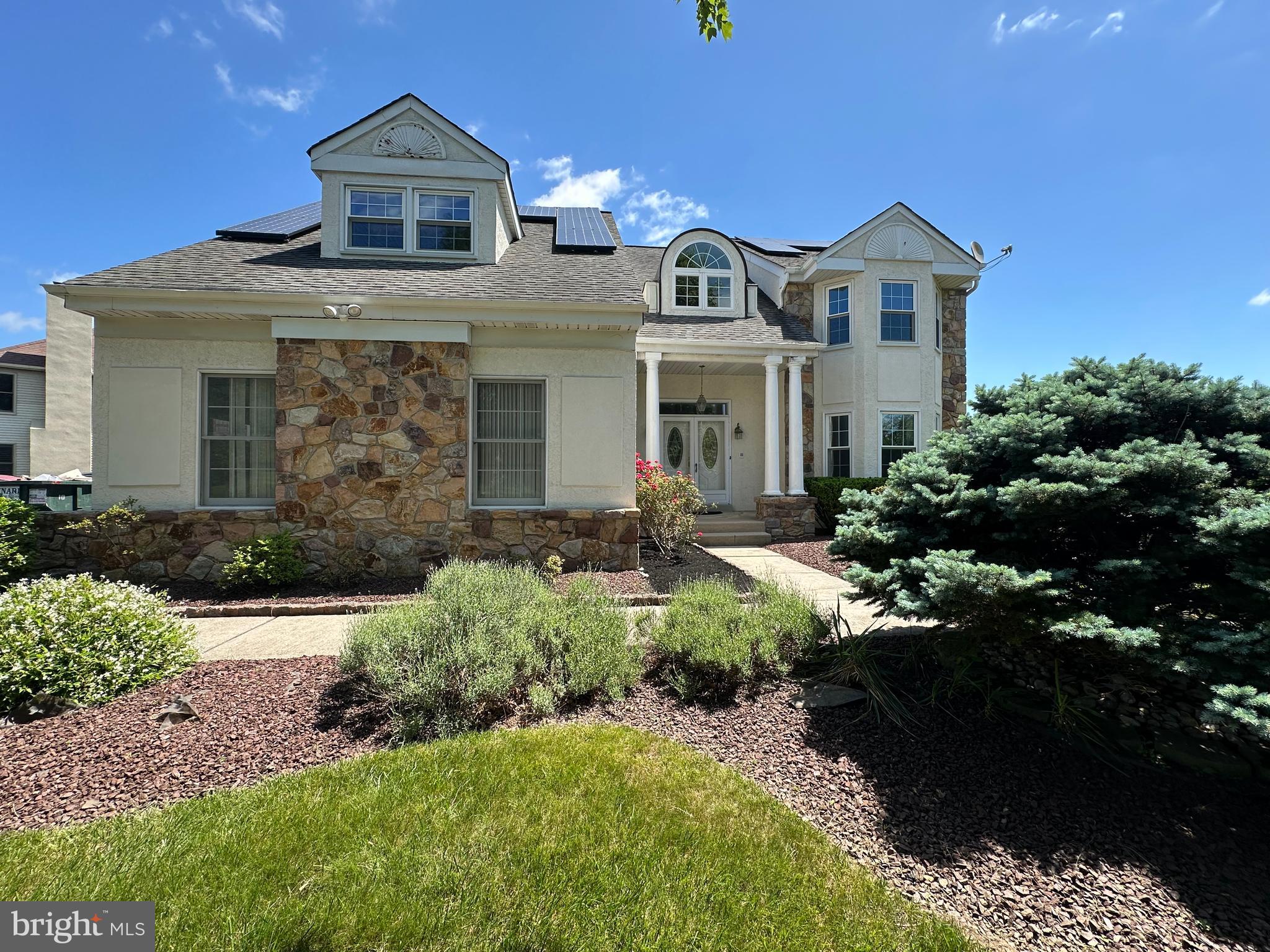 55 W WINDROSE DRIVE