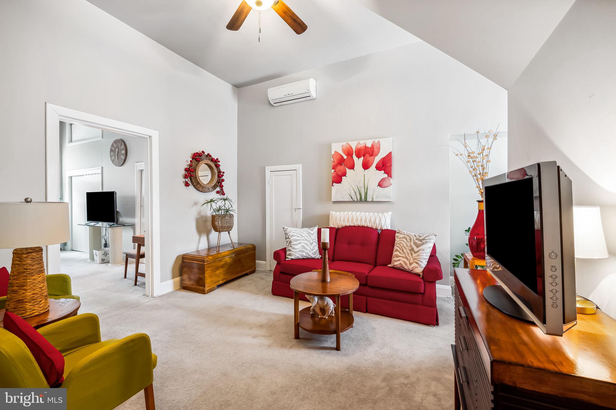 LITTLE ITALY - Residential