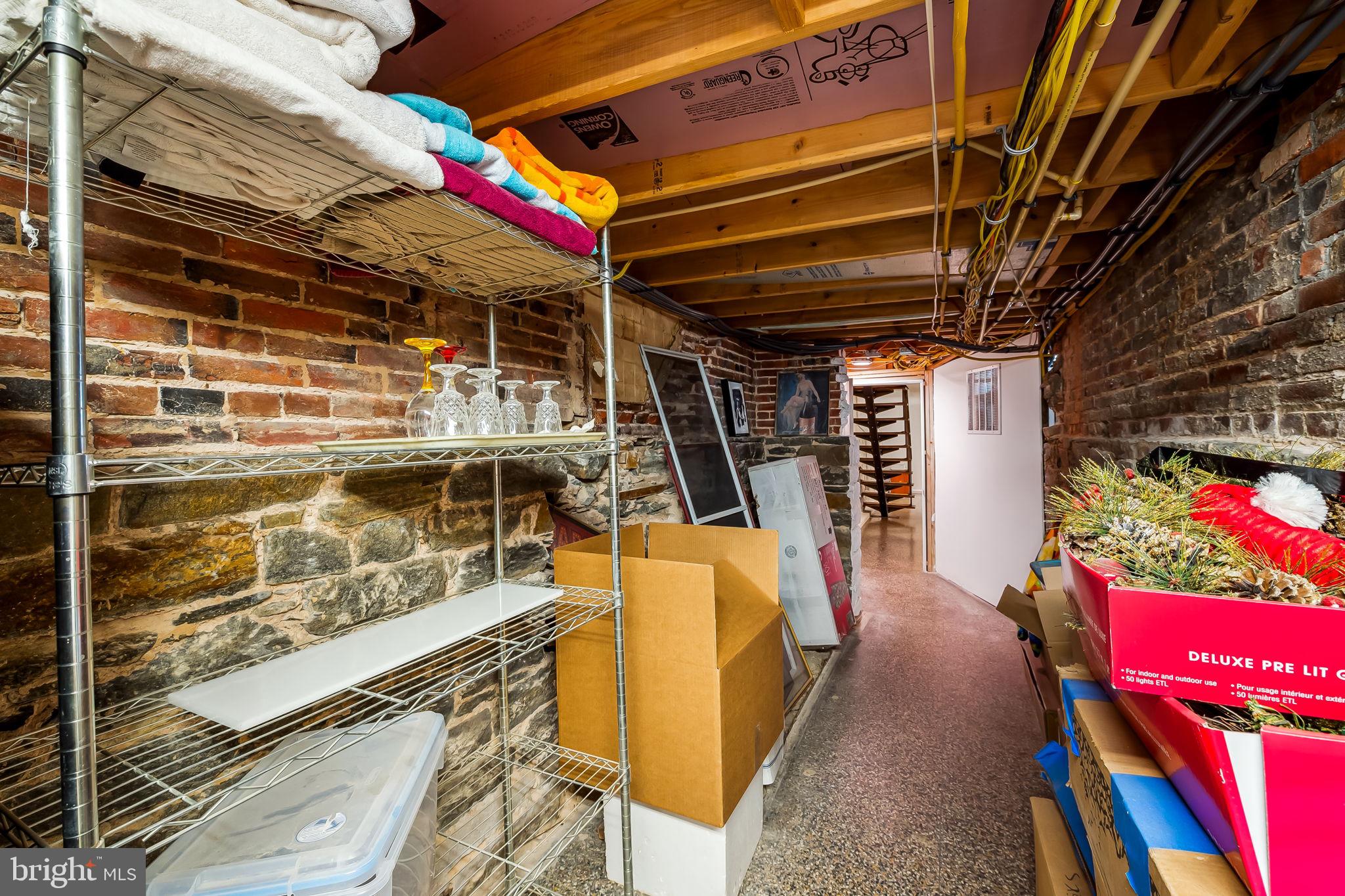 LITTLE ITALY - Residential