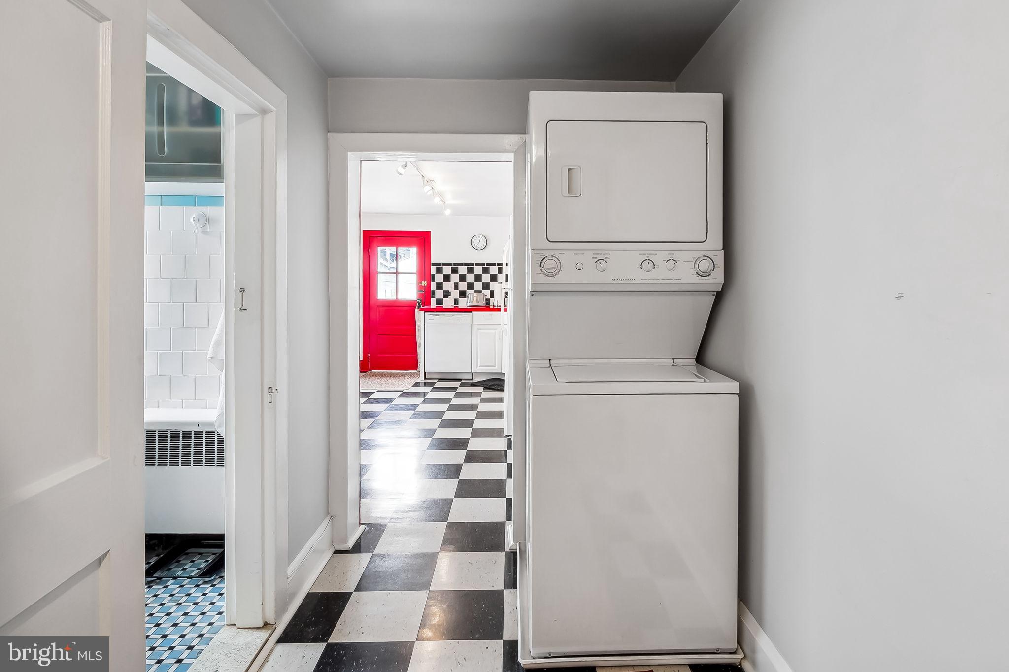 LITTLE ITALY - Residential