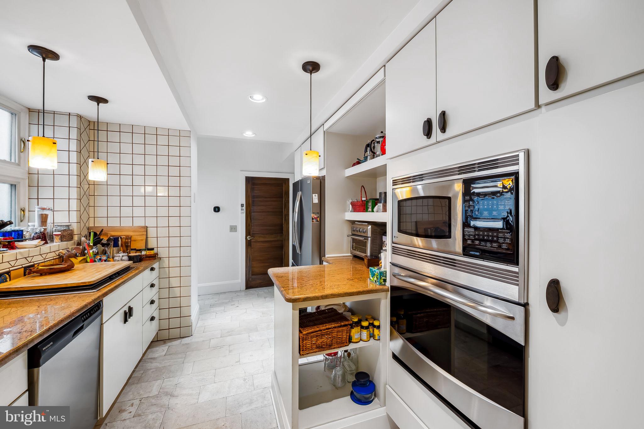 LITTLE ITALY - Residential