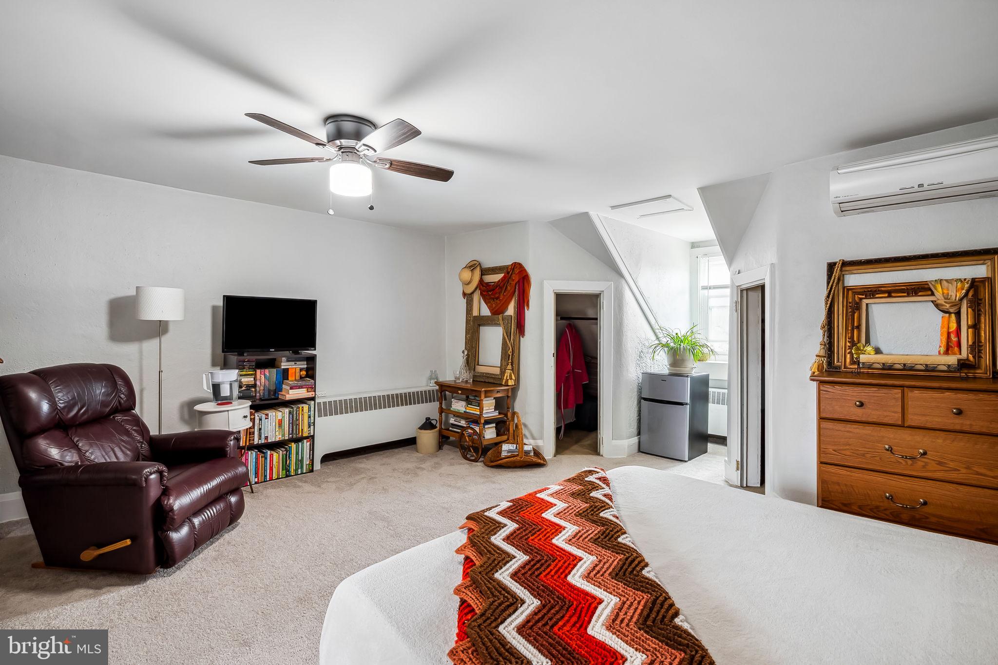 LITTLE ITALY - Residential