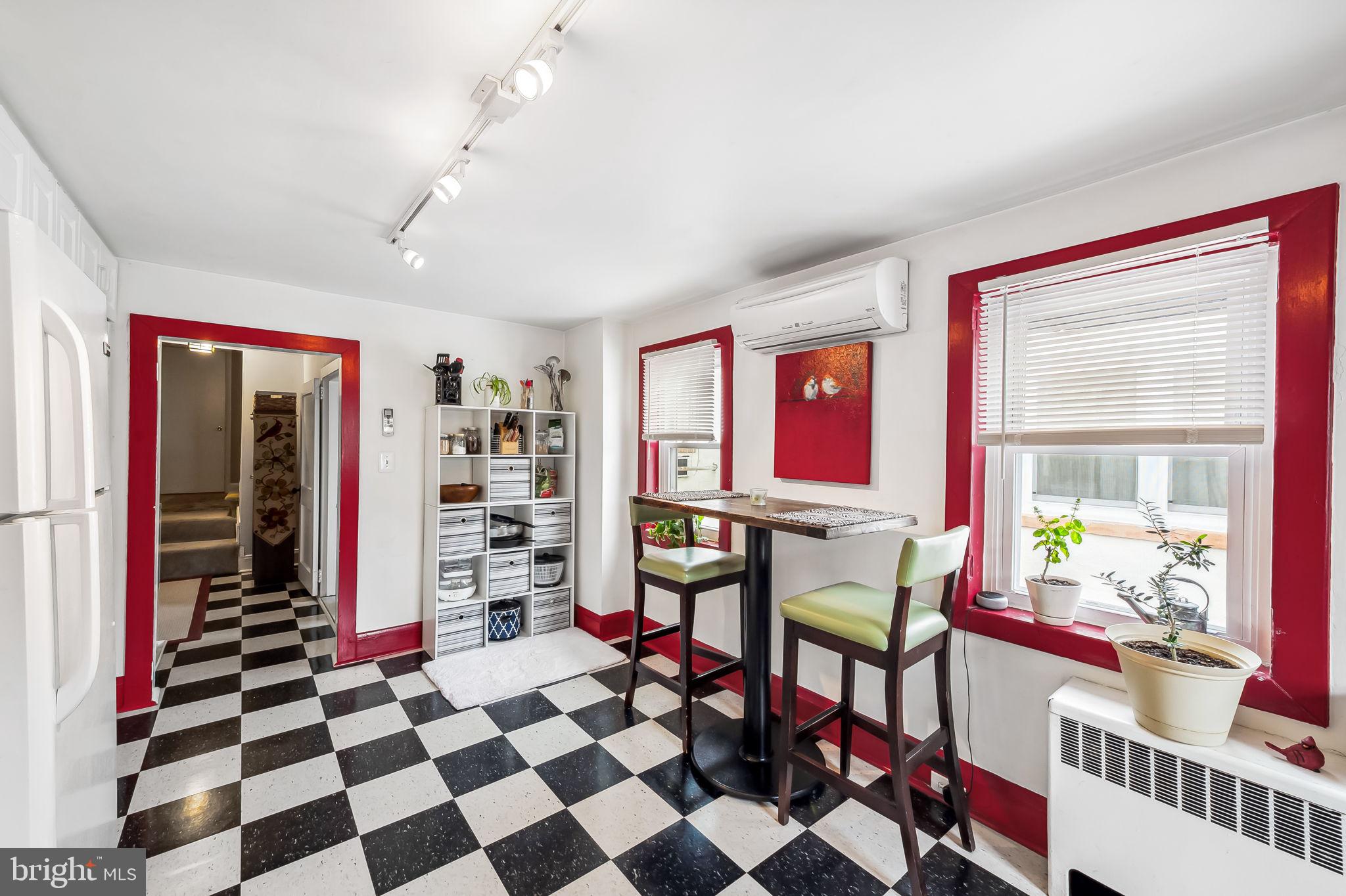 LITTLE ITALY - Residential