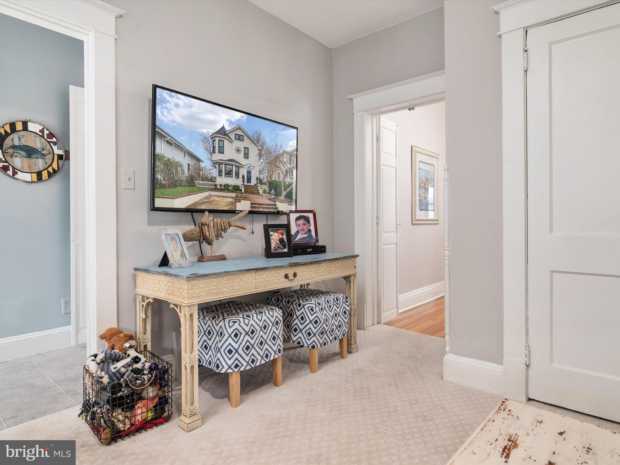 MURRAY HILL - Residential