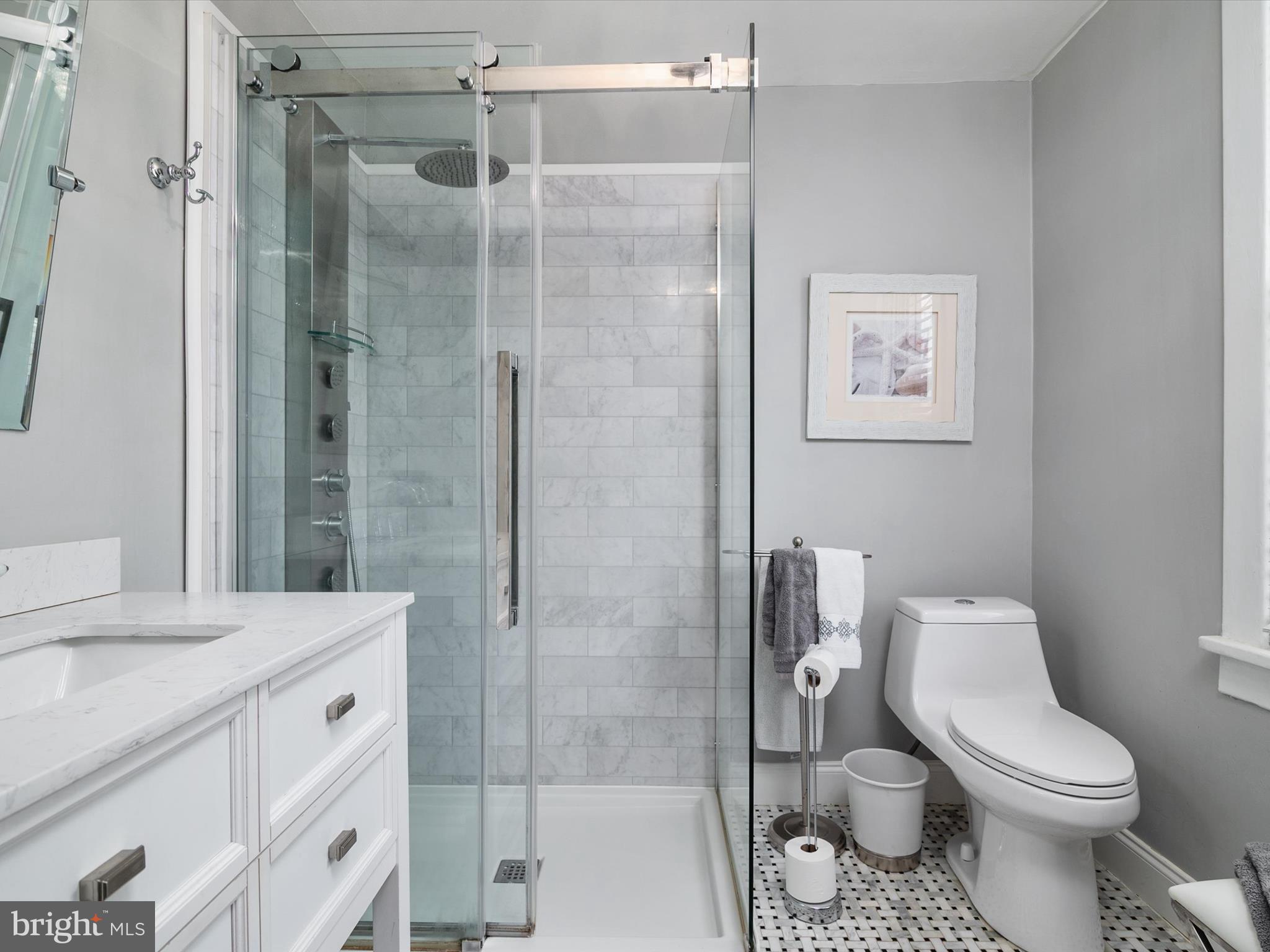 MURRAY HILL - Residential