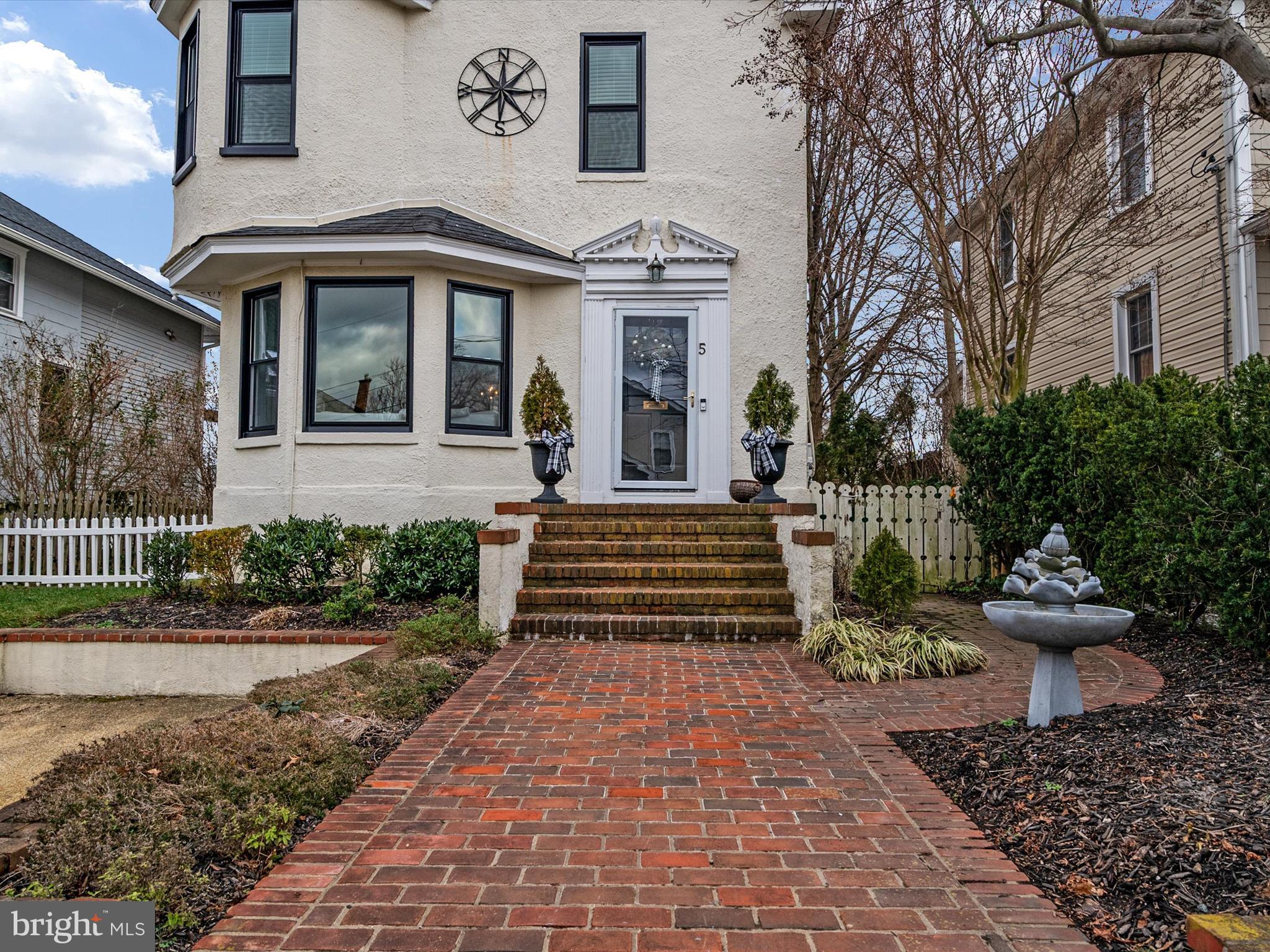 MURRAY HILL - Residential