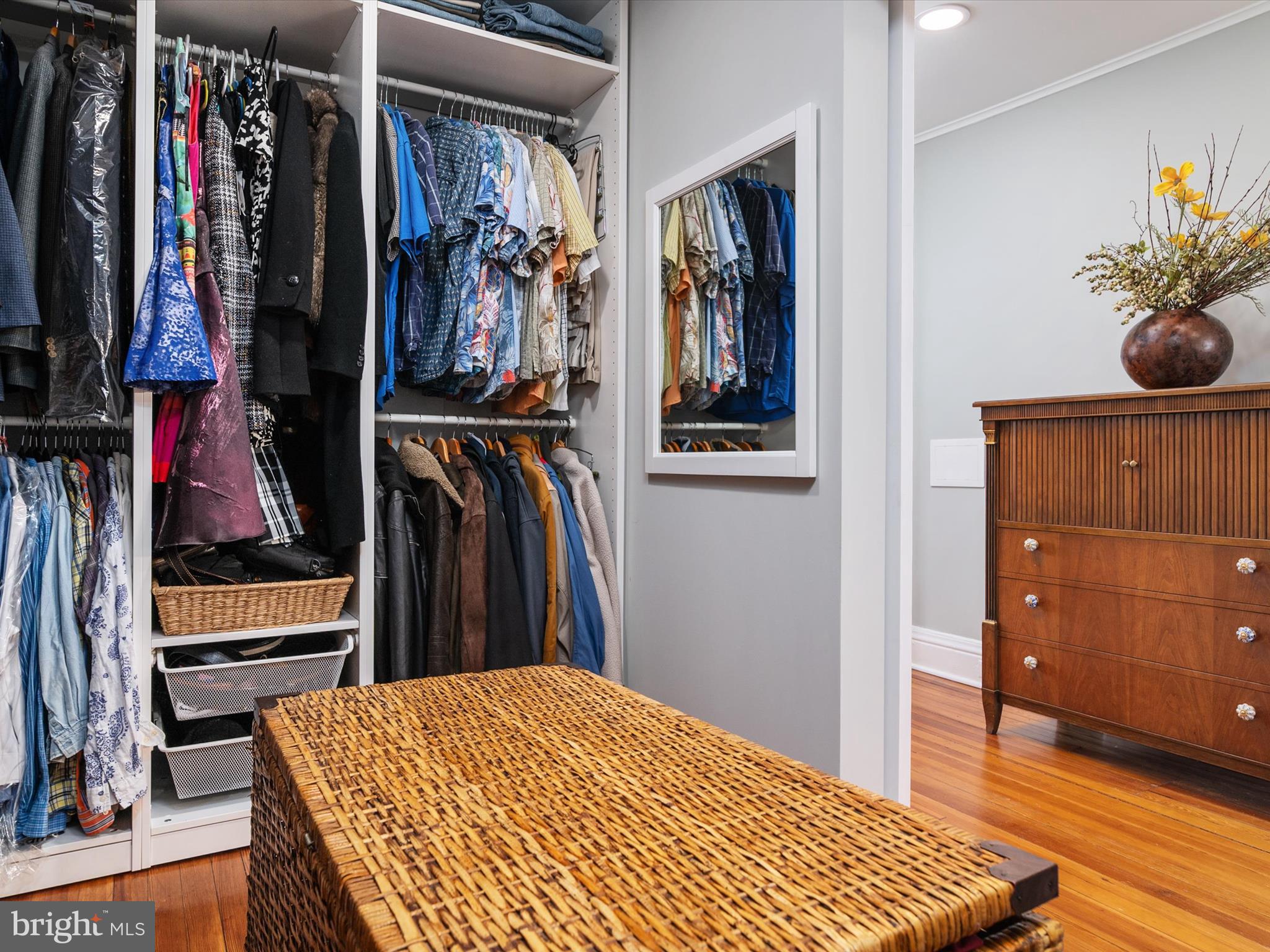 MURRAY HILL - Residential