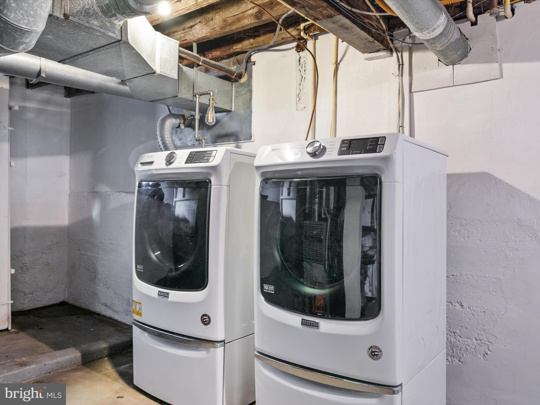 MURRAY HILL - Residential