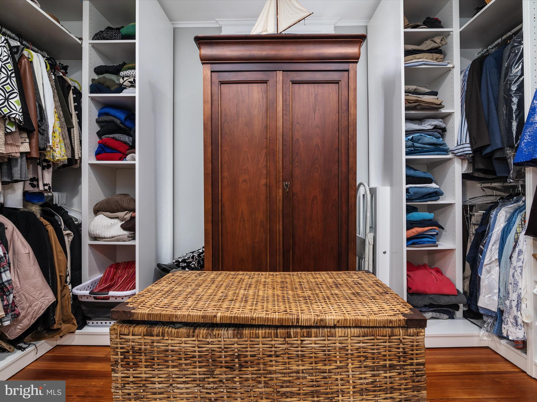 MURRAY HILL - Residential