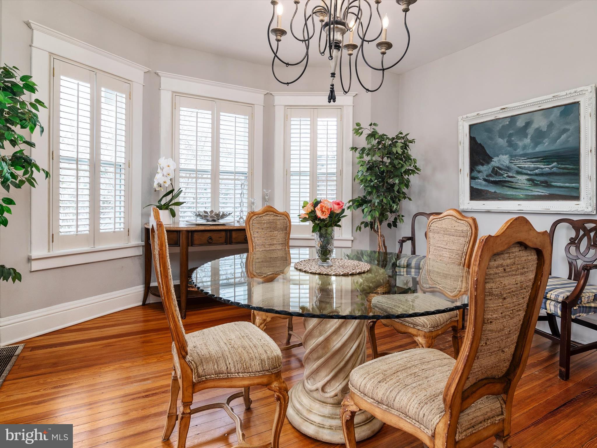 MURRAY HILL - Residential