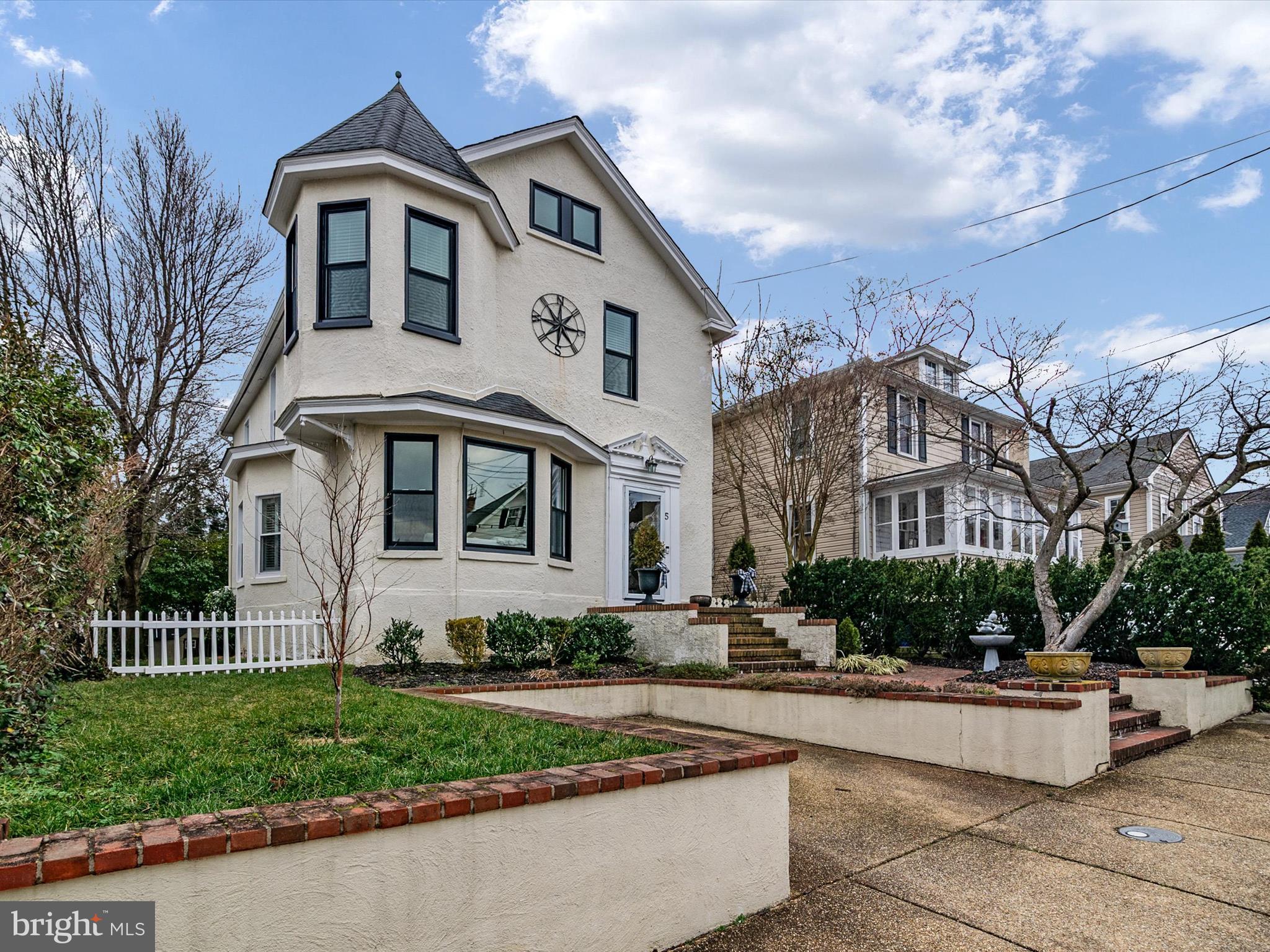 MURRAY HILL - Residential