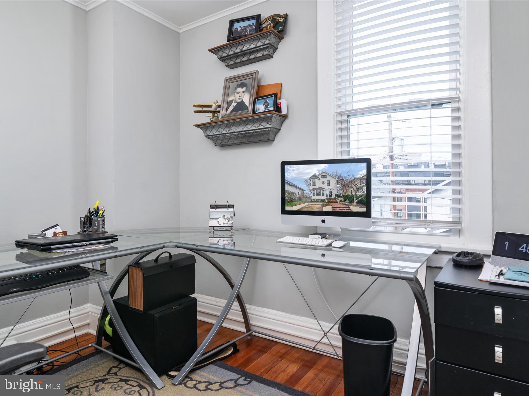 MURRAY HILL - Residential