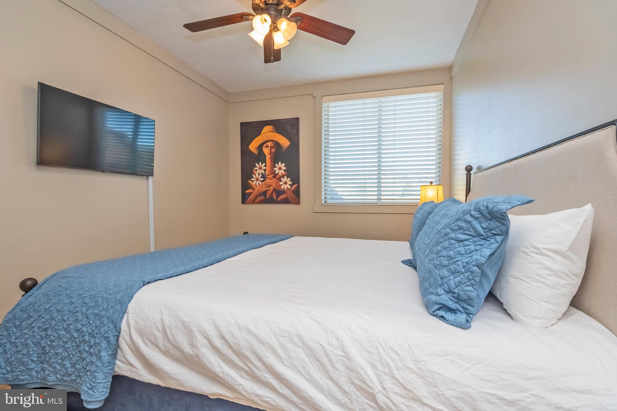 WATERFRONT GREENS - Residential