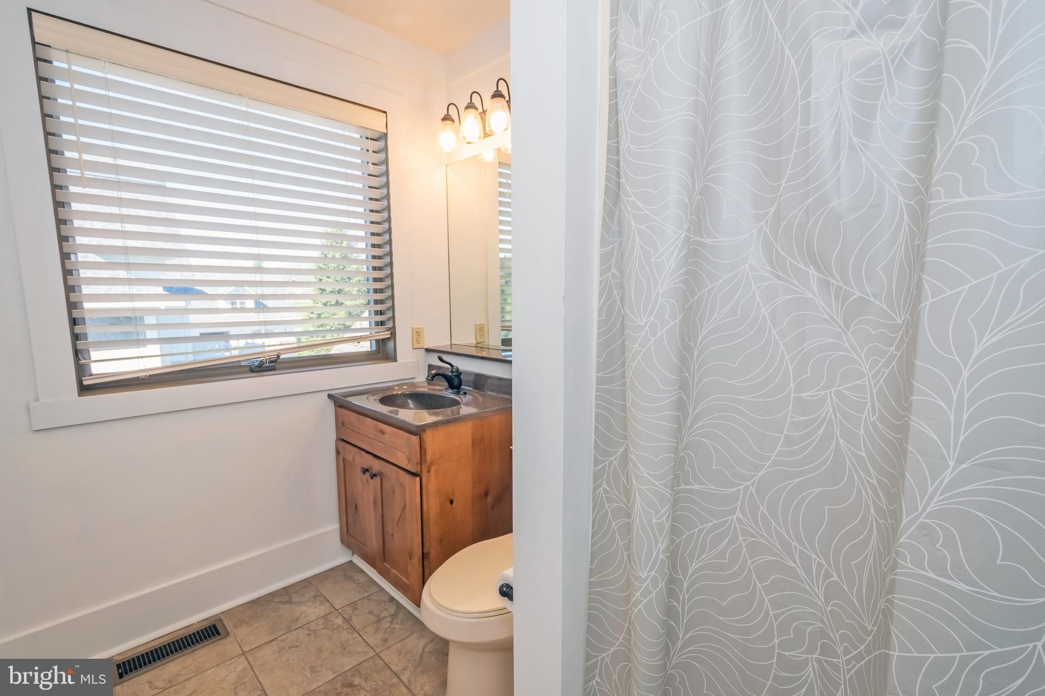 WATERFRONT GREENS - Residential